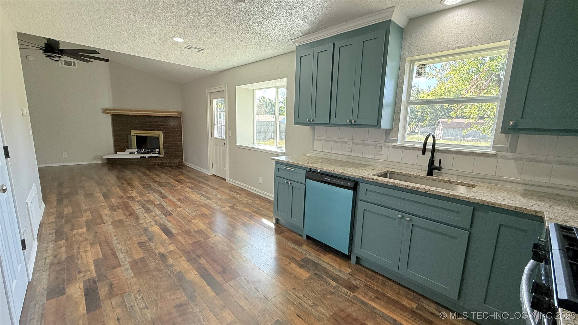 16420 E 3rd Street Property Photo 11