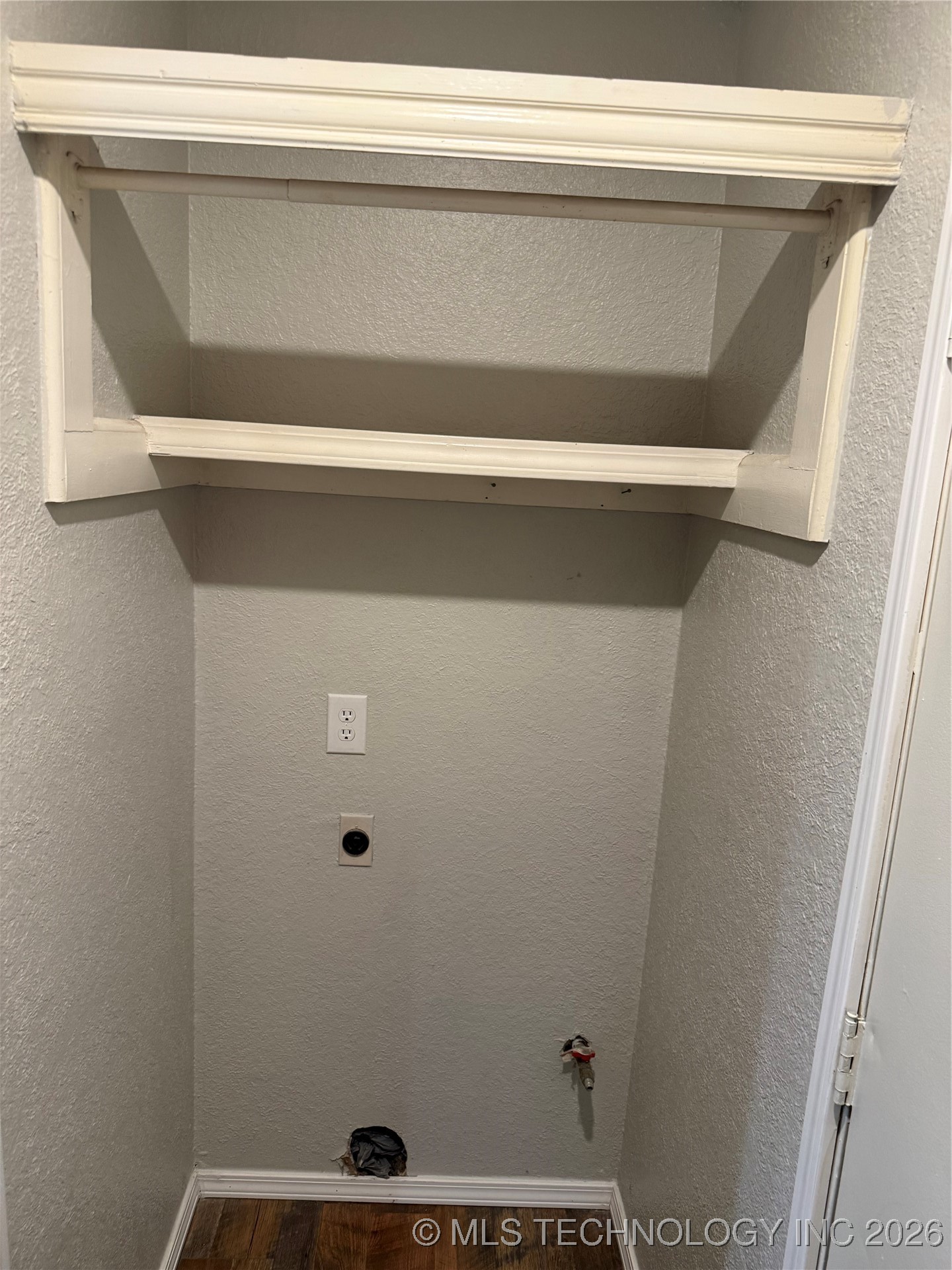 16420 E 3rd Street Property Photo 15