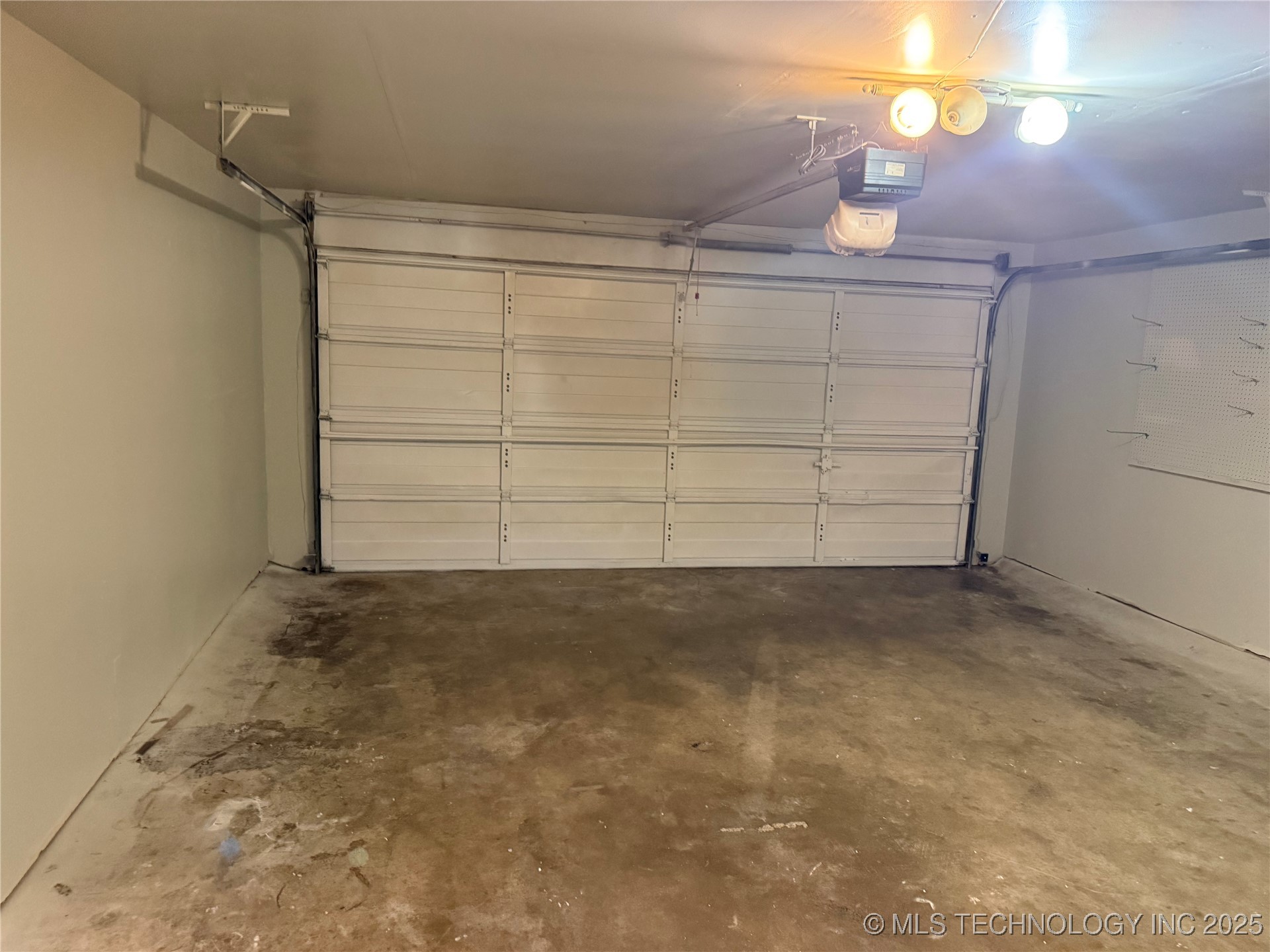 16420 E 3rd Street Property Photo 18