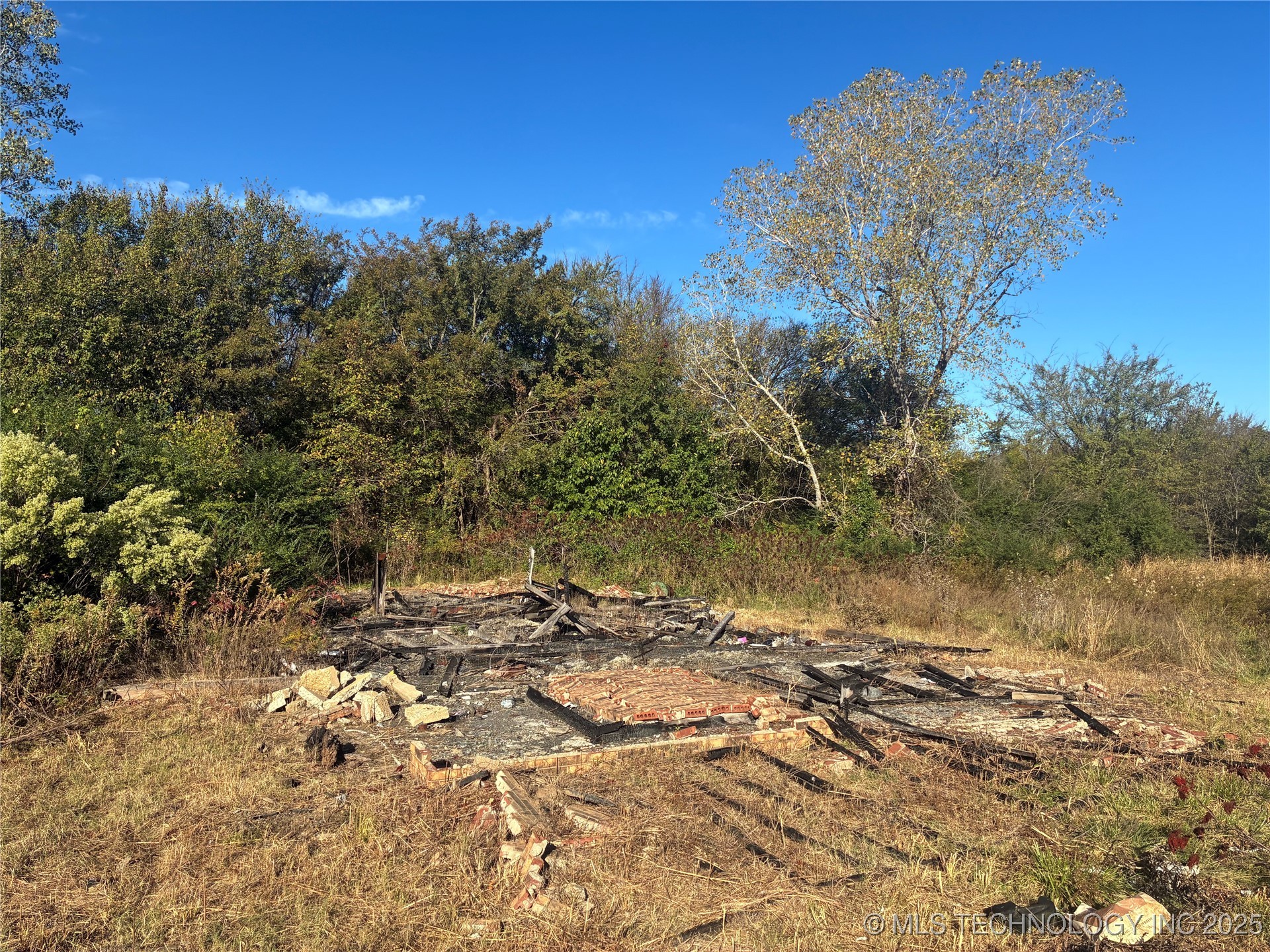 422773 A Street Property Photo 2