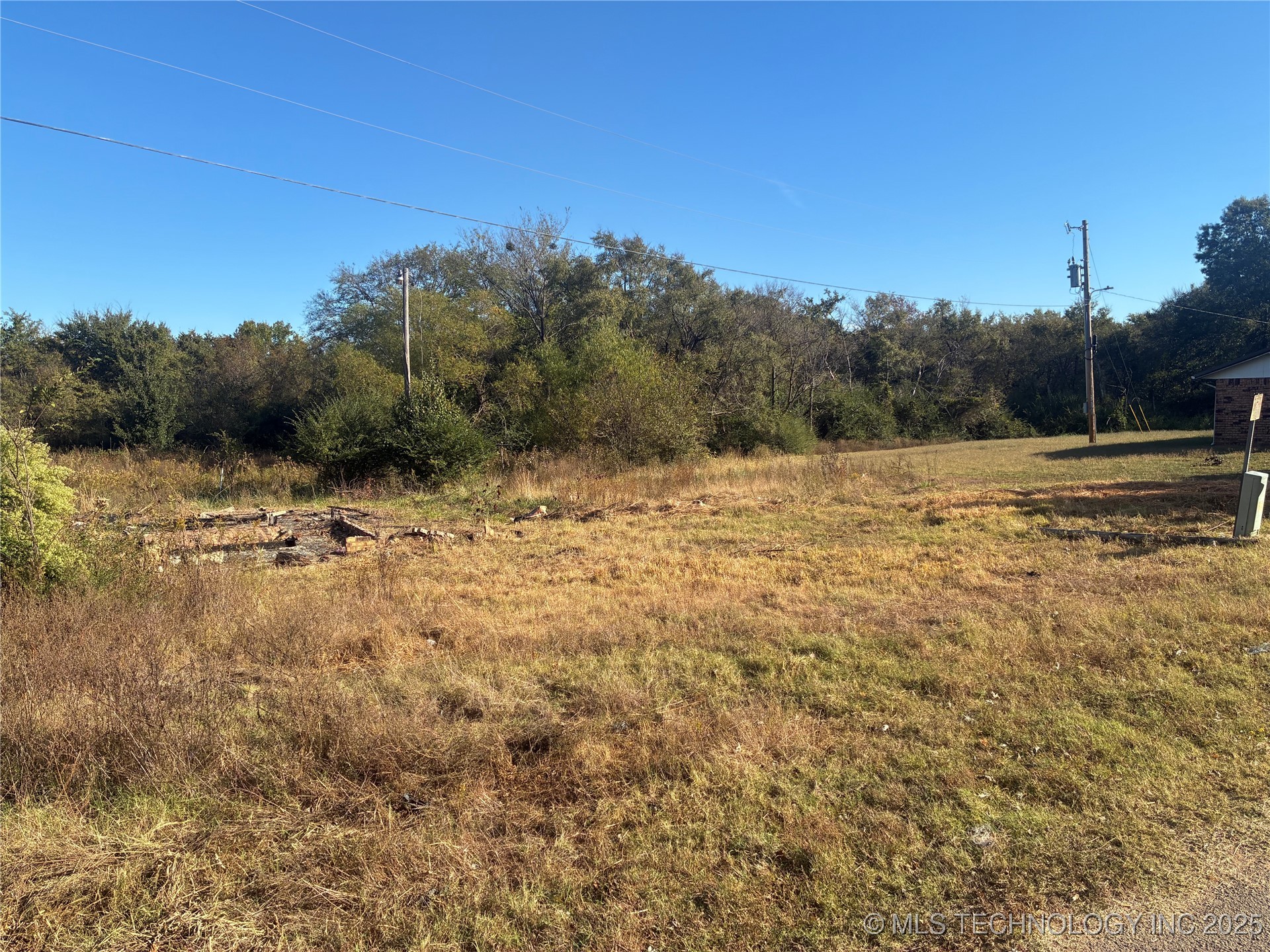 422773 A Street Property Photo 5