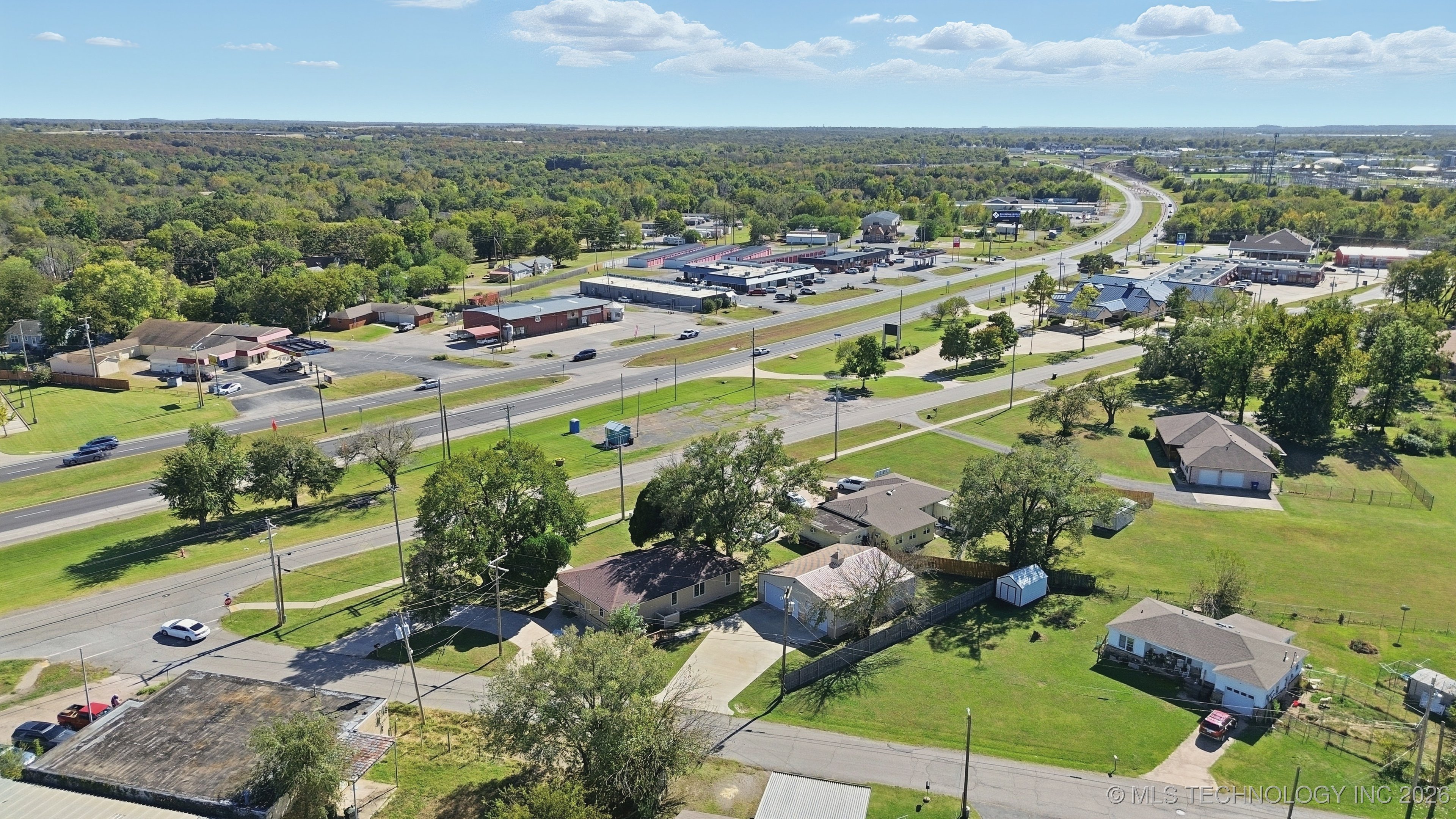 601 S Cherokee Street Property Photo 3