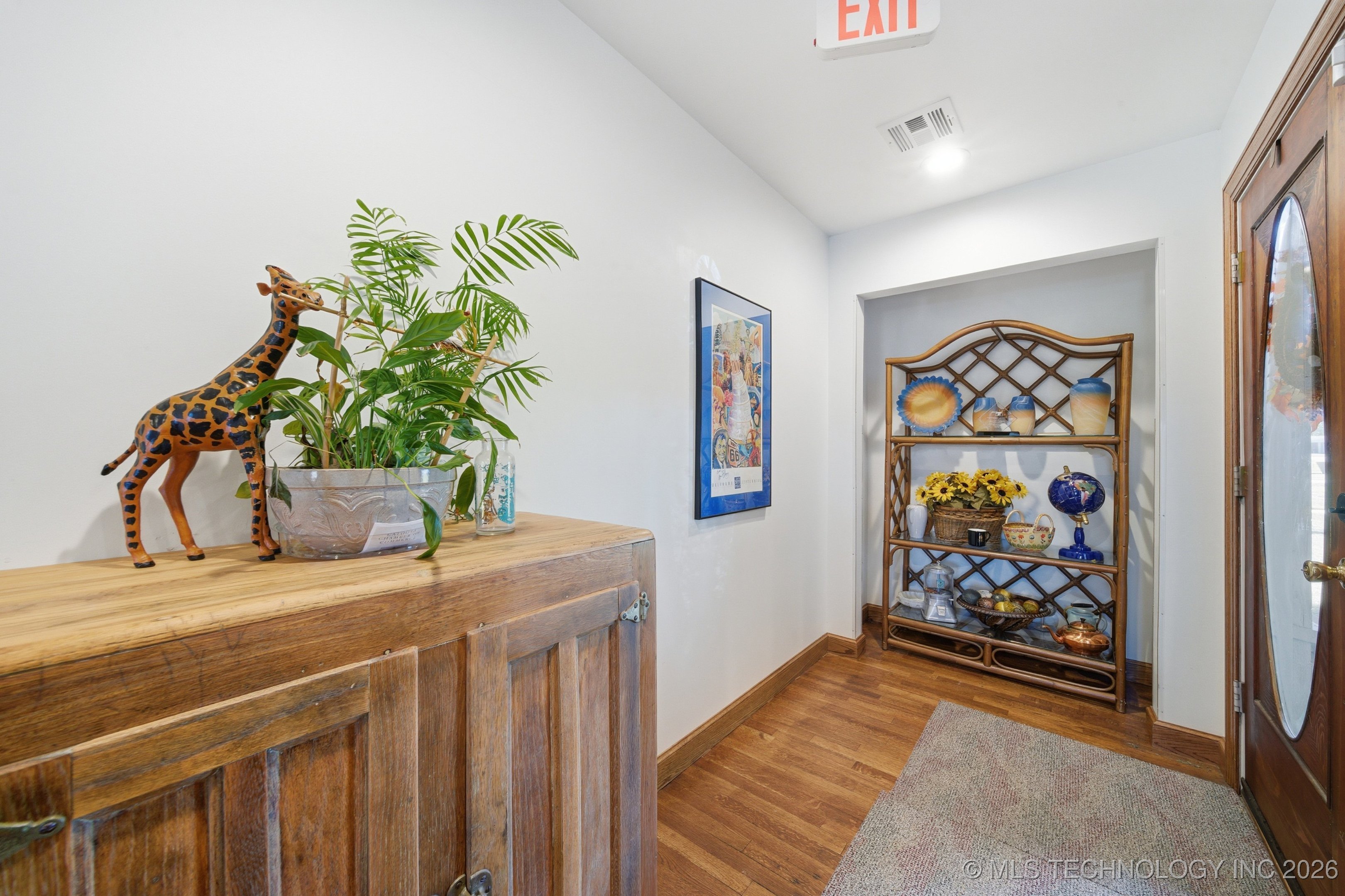 601 S Cherokee Street Property Photo 7