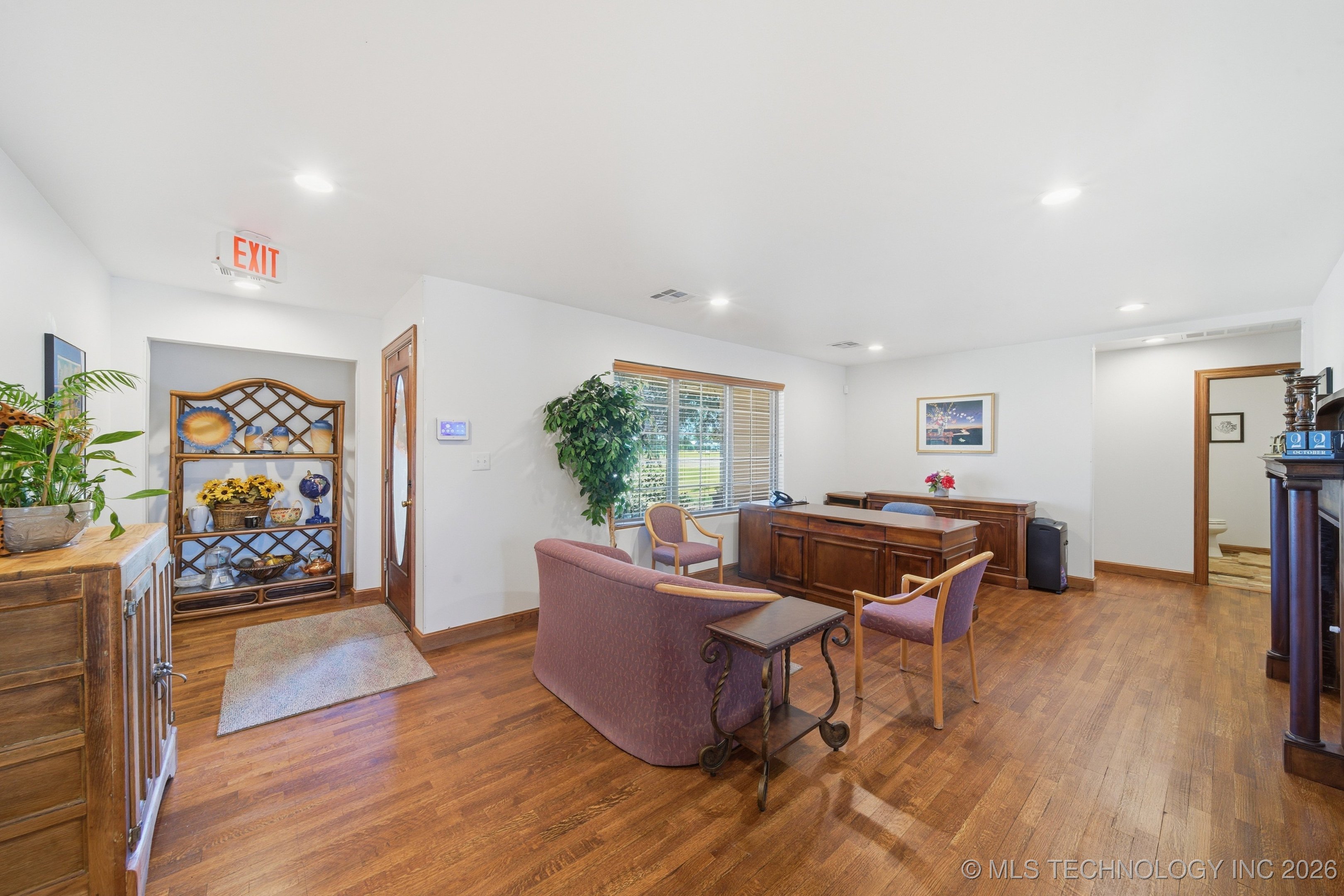 601 S Cherokee Street Property Photo 10