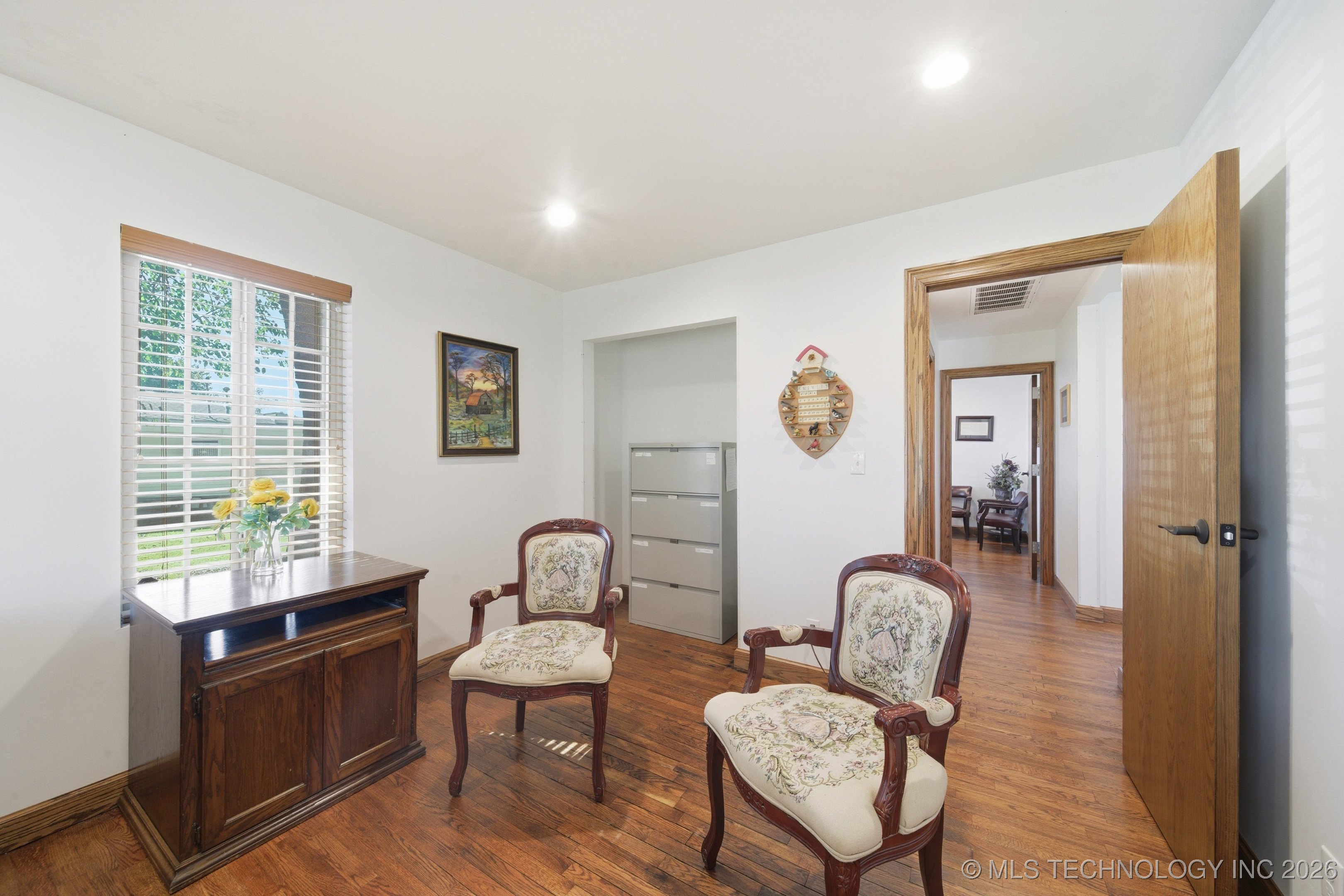 601 S Cherokee Street Property Photo 19