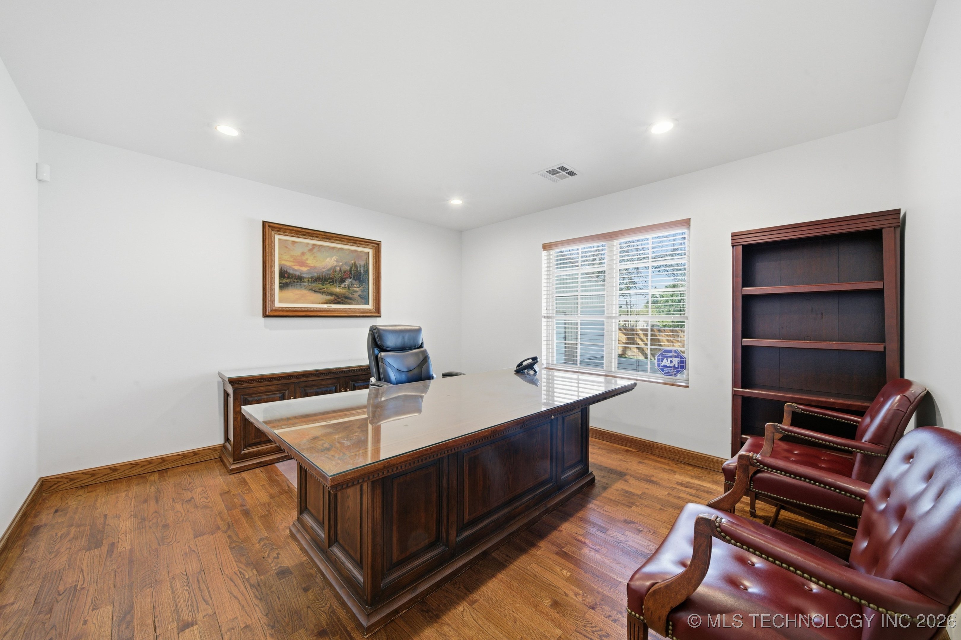 601 S Cherokee Street Property Photo 23