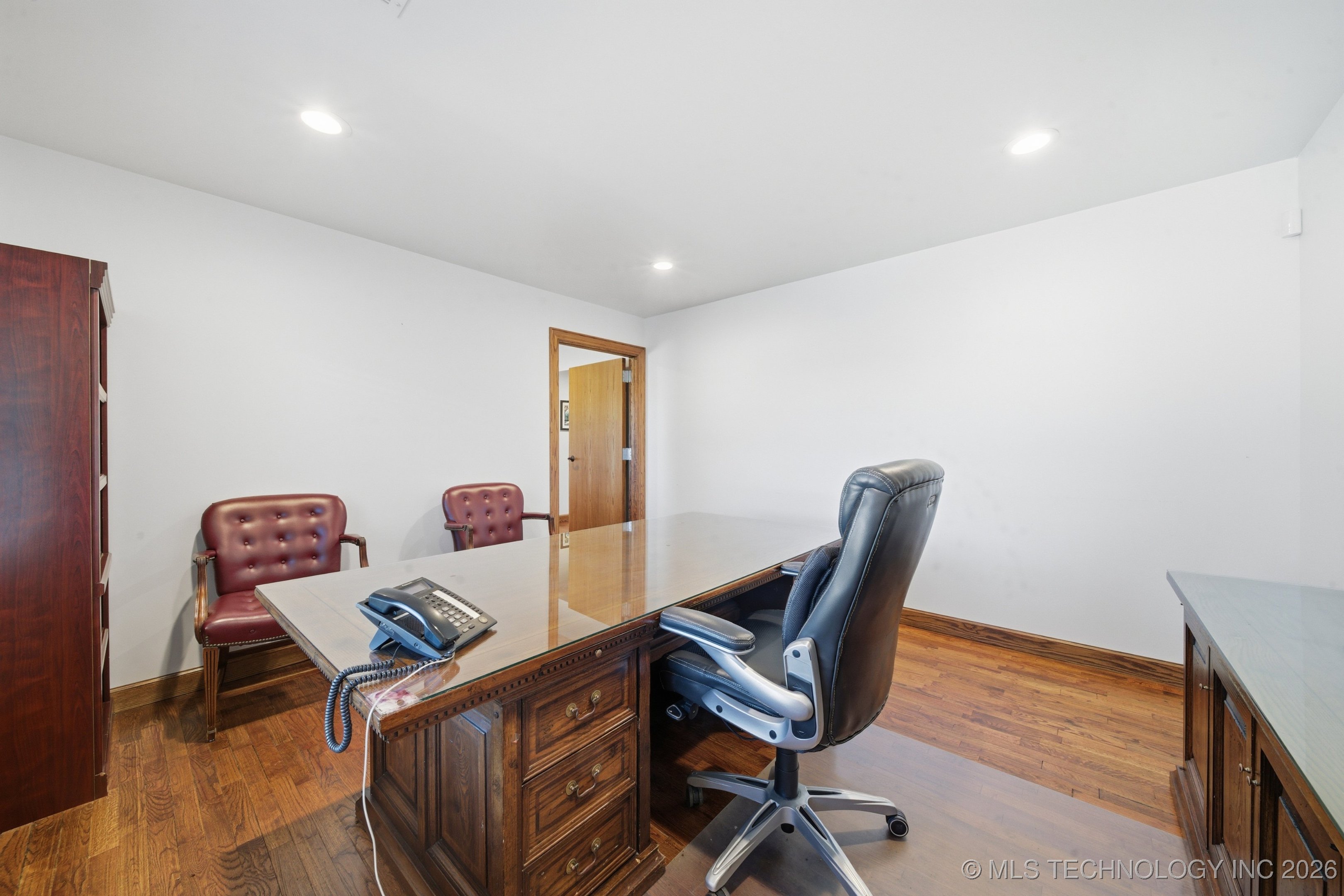 601 S Cherokee Street Property Photo 25