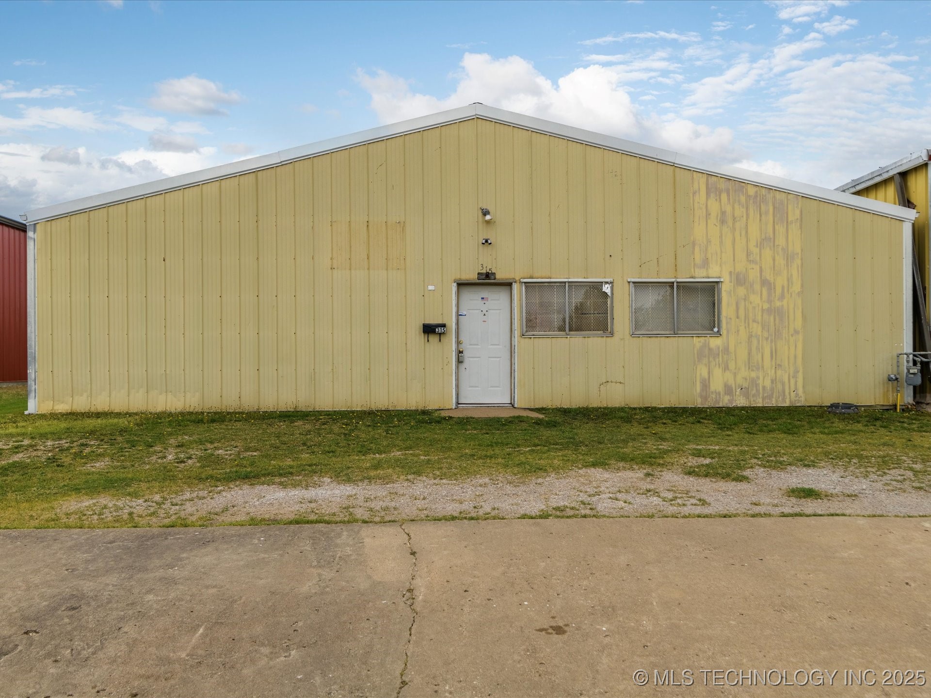 315 S Bucy Avenue Property Photo 2