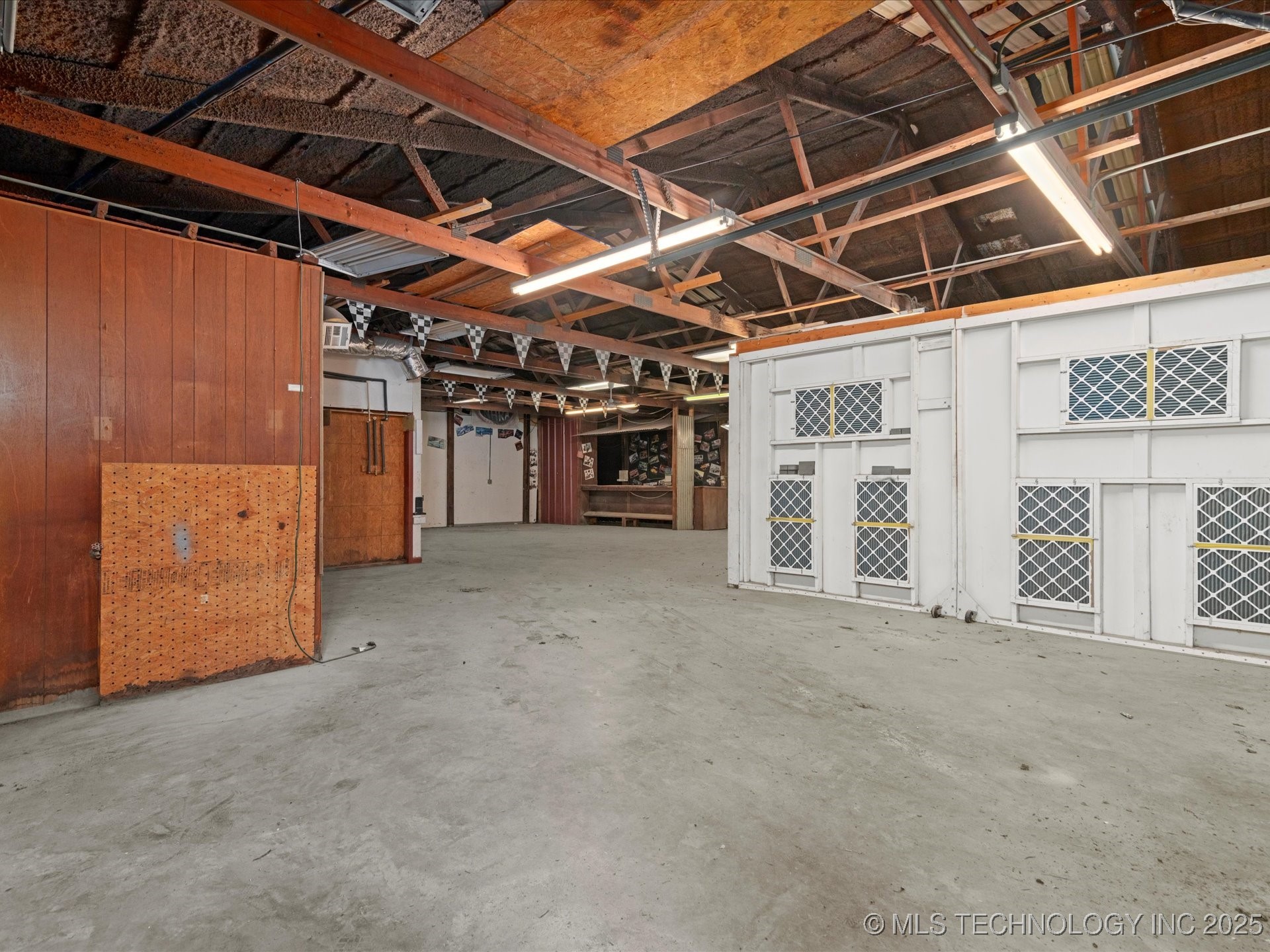 315 S Bucy Avenue Property Photo 7