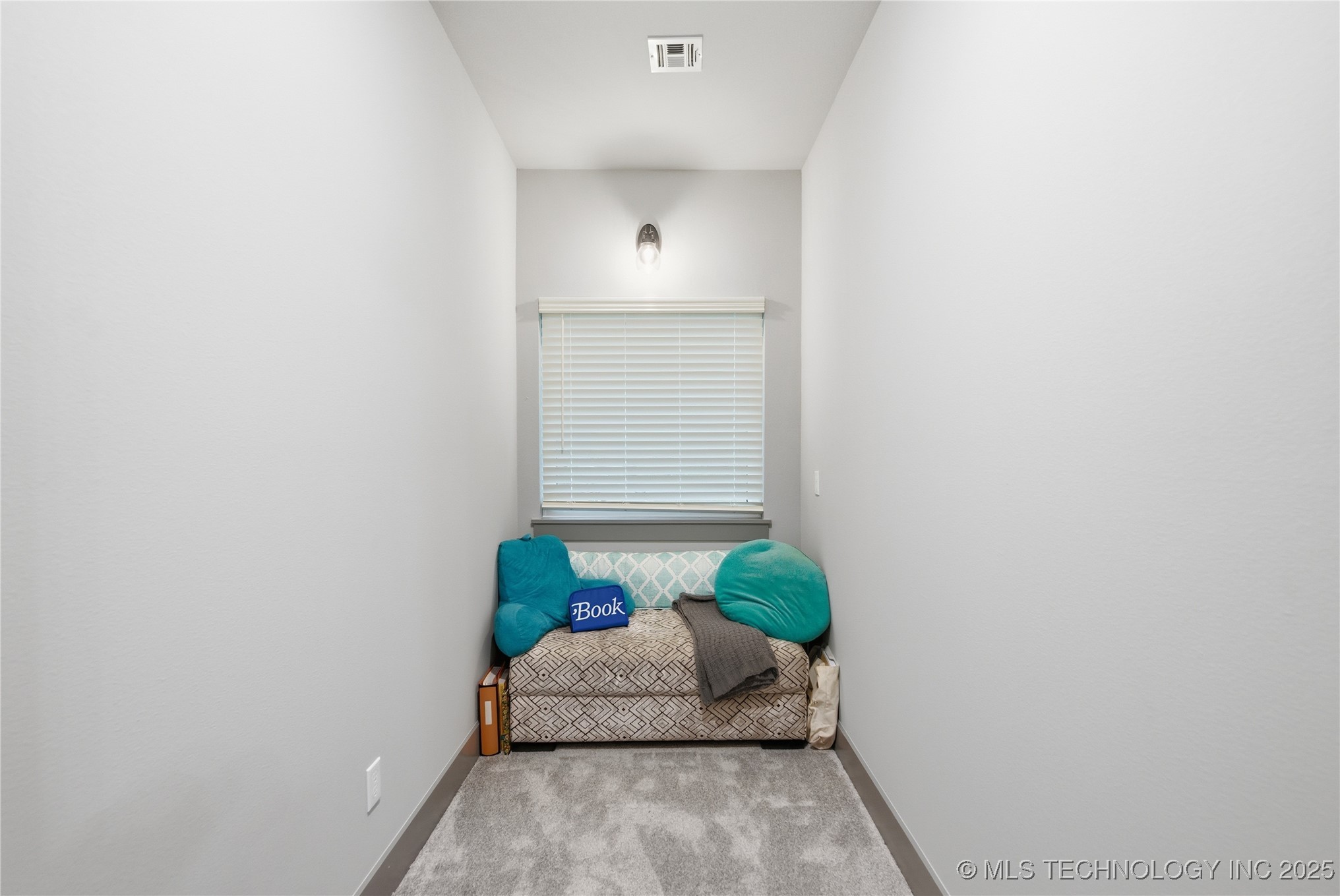 19985 S Wind Ridge Drive Property Photo 18