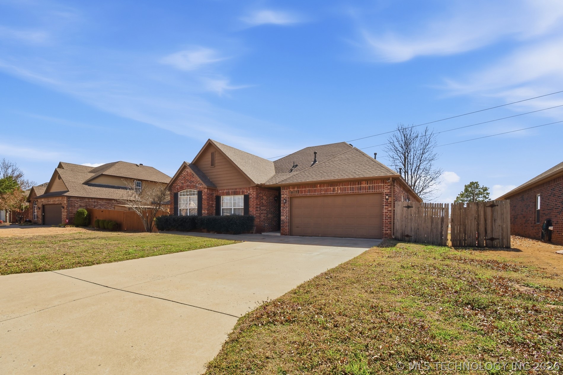 1017 W Quinton Street S Property Photo 3