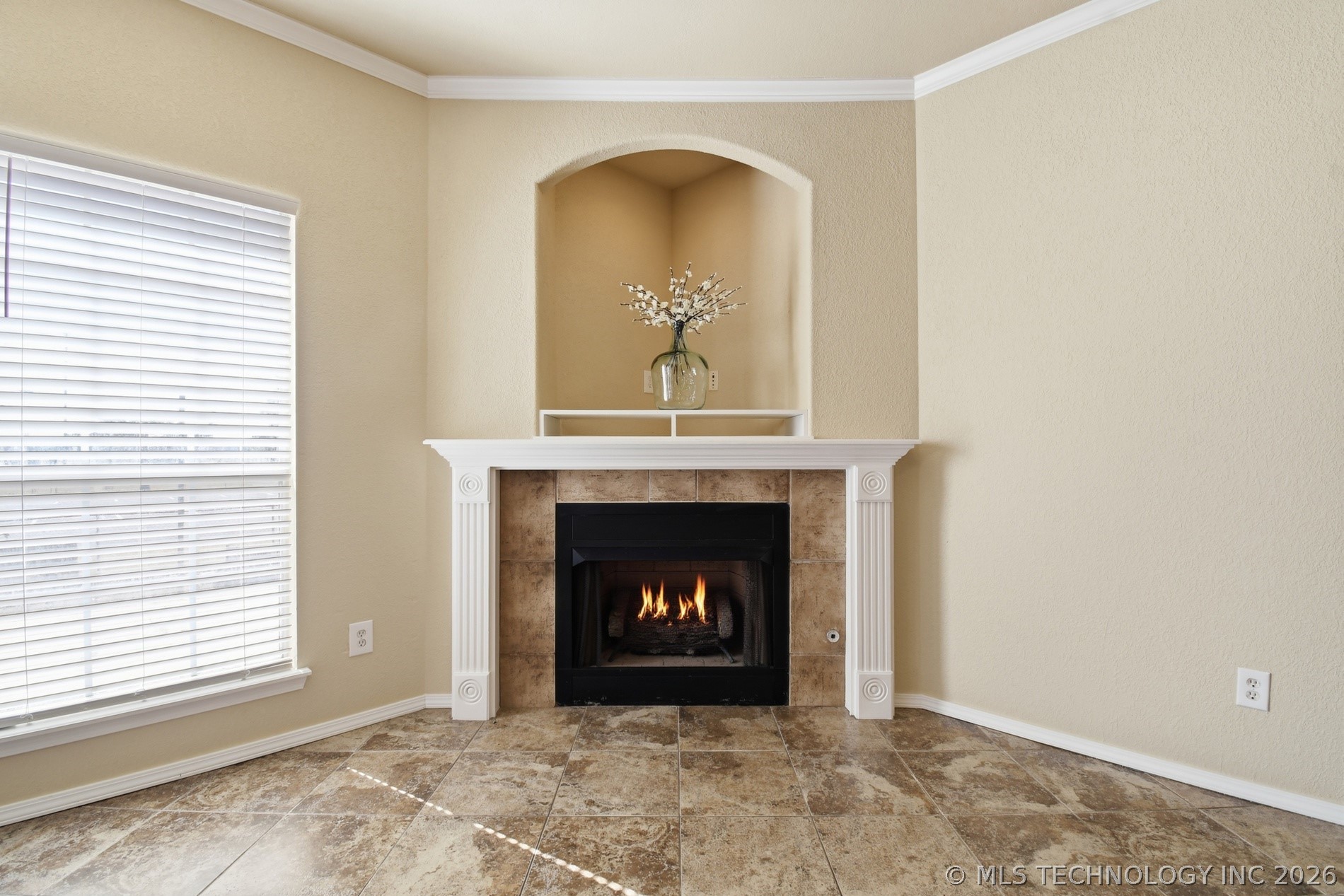 1017 W Quinton Street S Property Photo 9