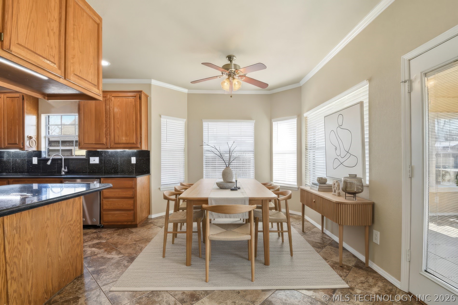 1017 W Quinton Street S Property Photo 12