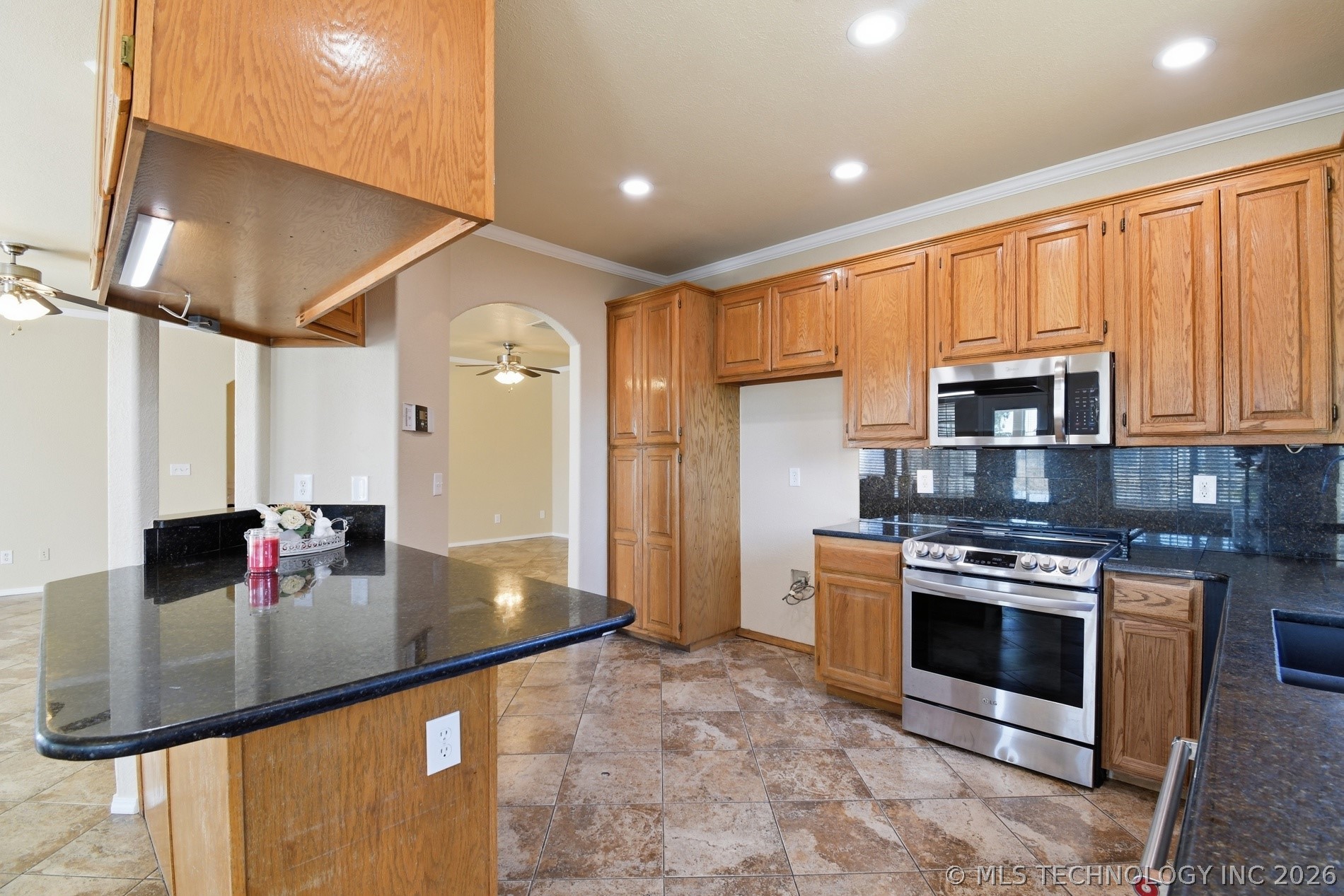 1017 W Quinton Street S Property Photo 15