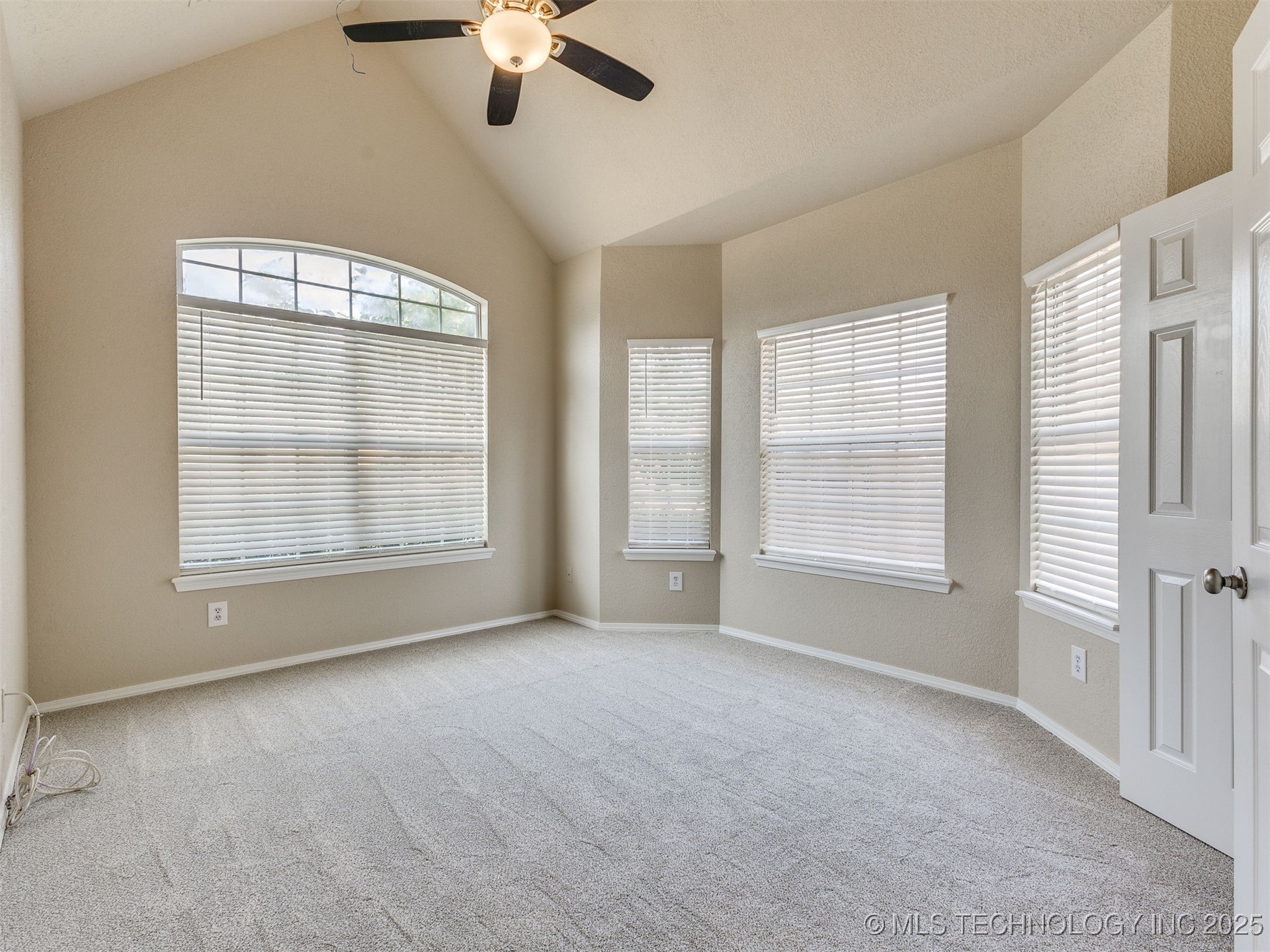 1017 W Quinton Street S Property Photo 21