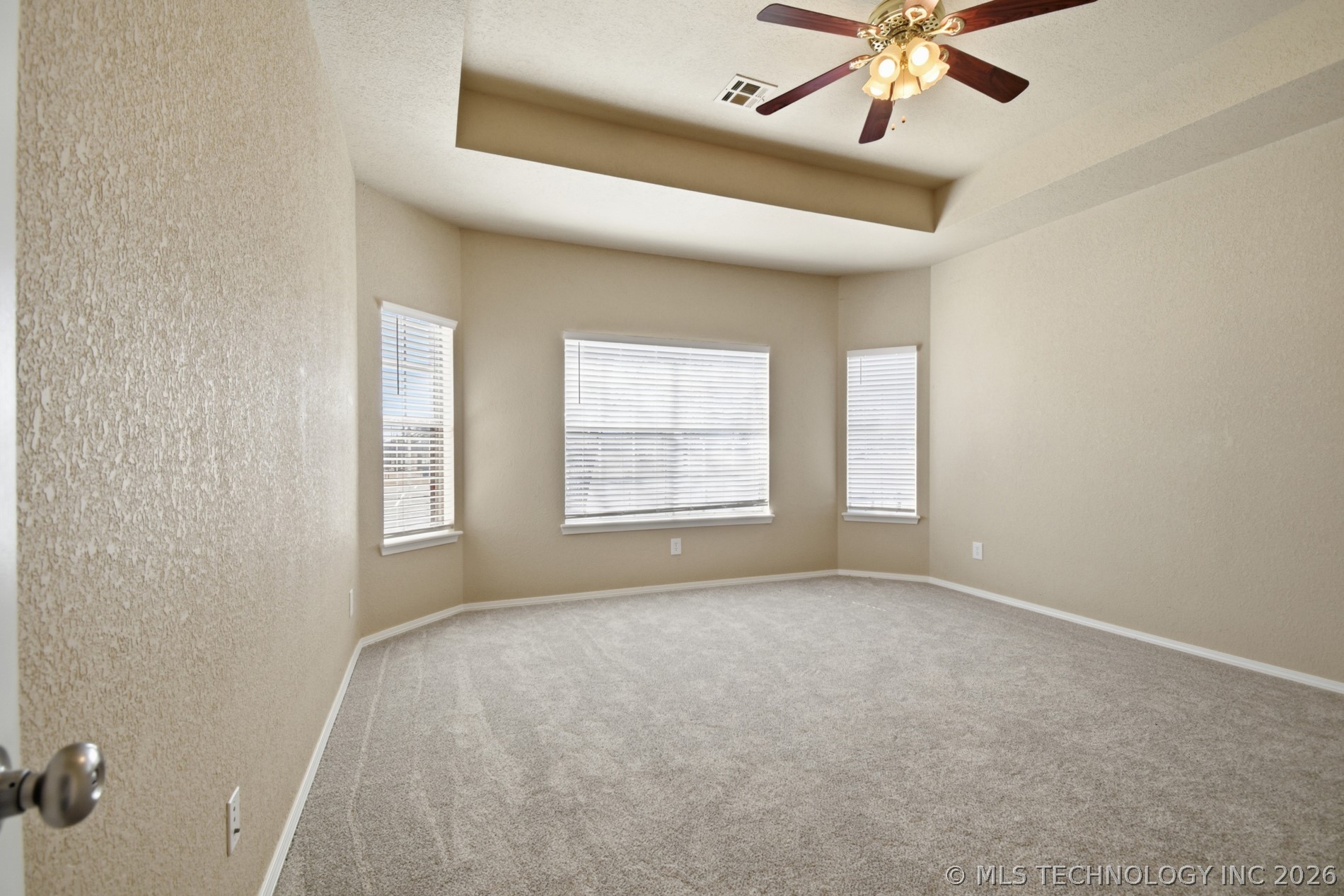 1017 W Quinton Street S Property Photo 26