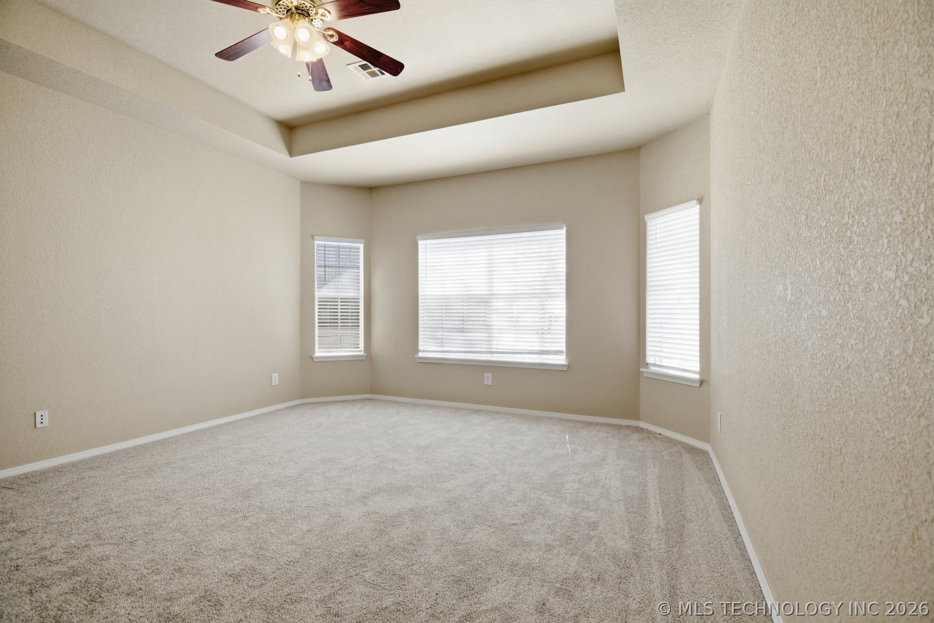 1017 W Quinton Street S Property Photo 27