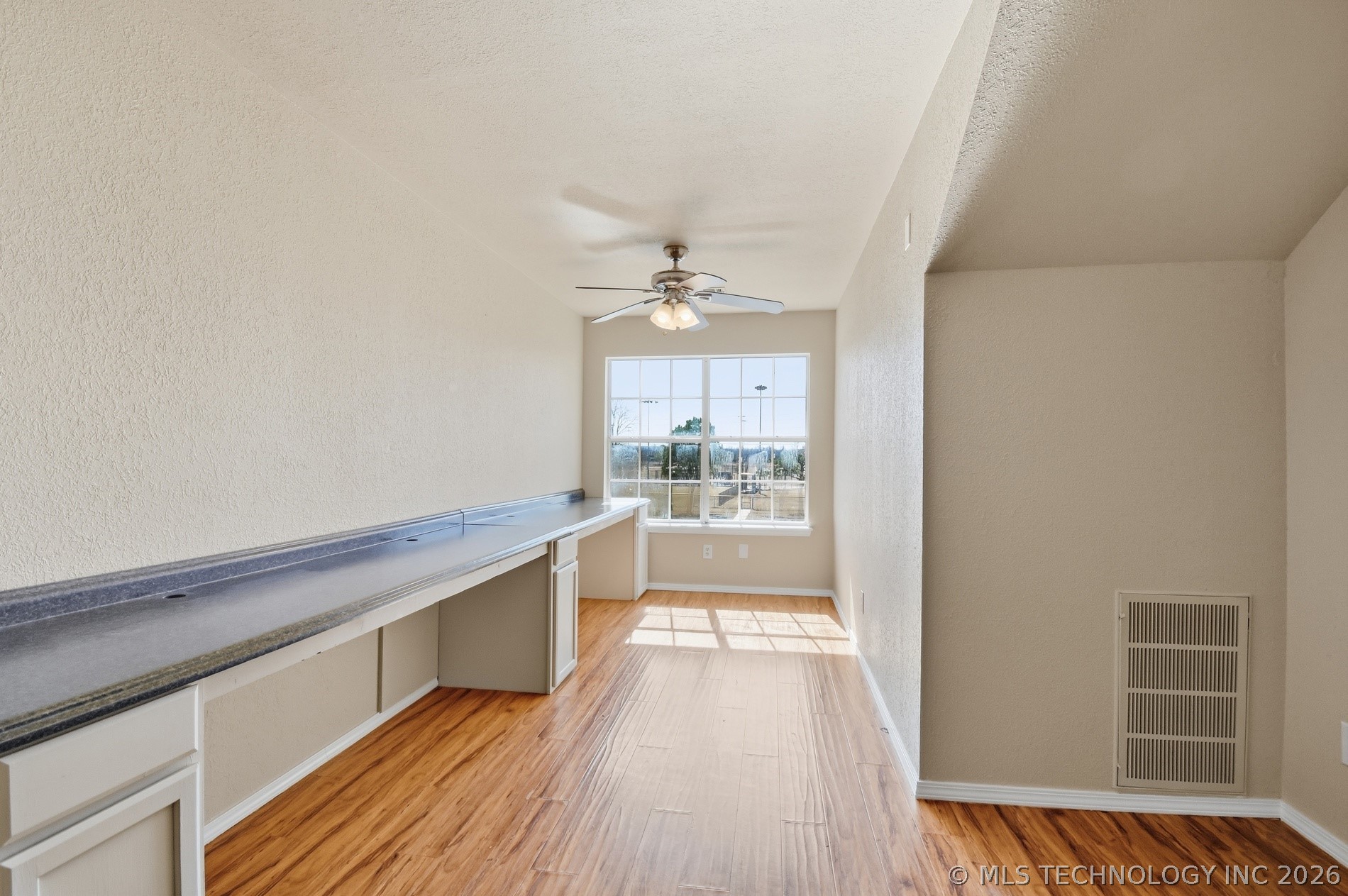 1017 W Quinton Street S Property Photo 40