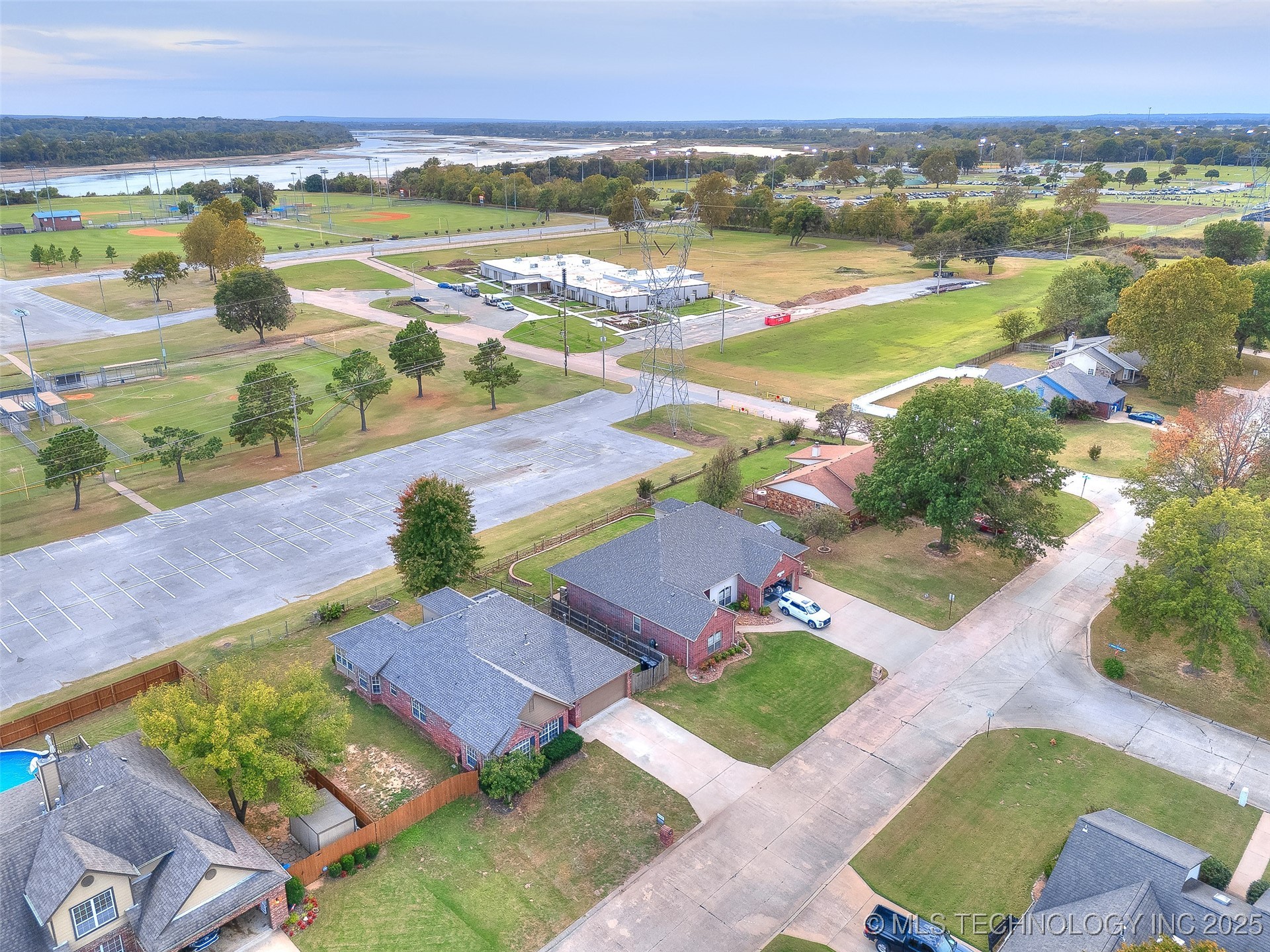 1017 W Quinton Street S Property Photo 58