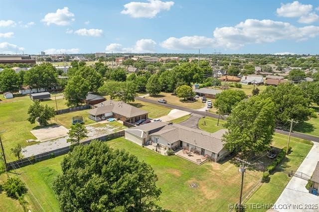 8244 E 37th Street Property Photo 17