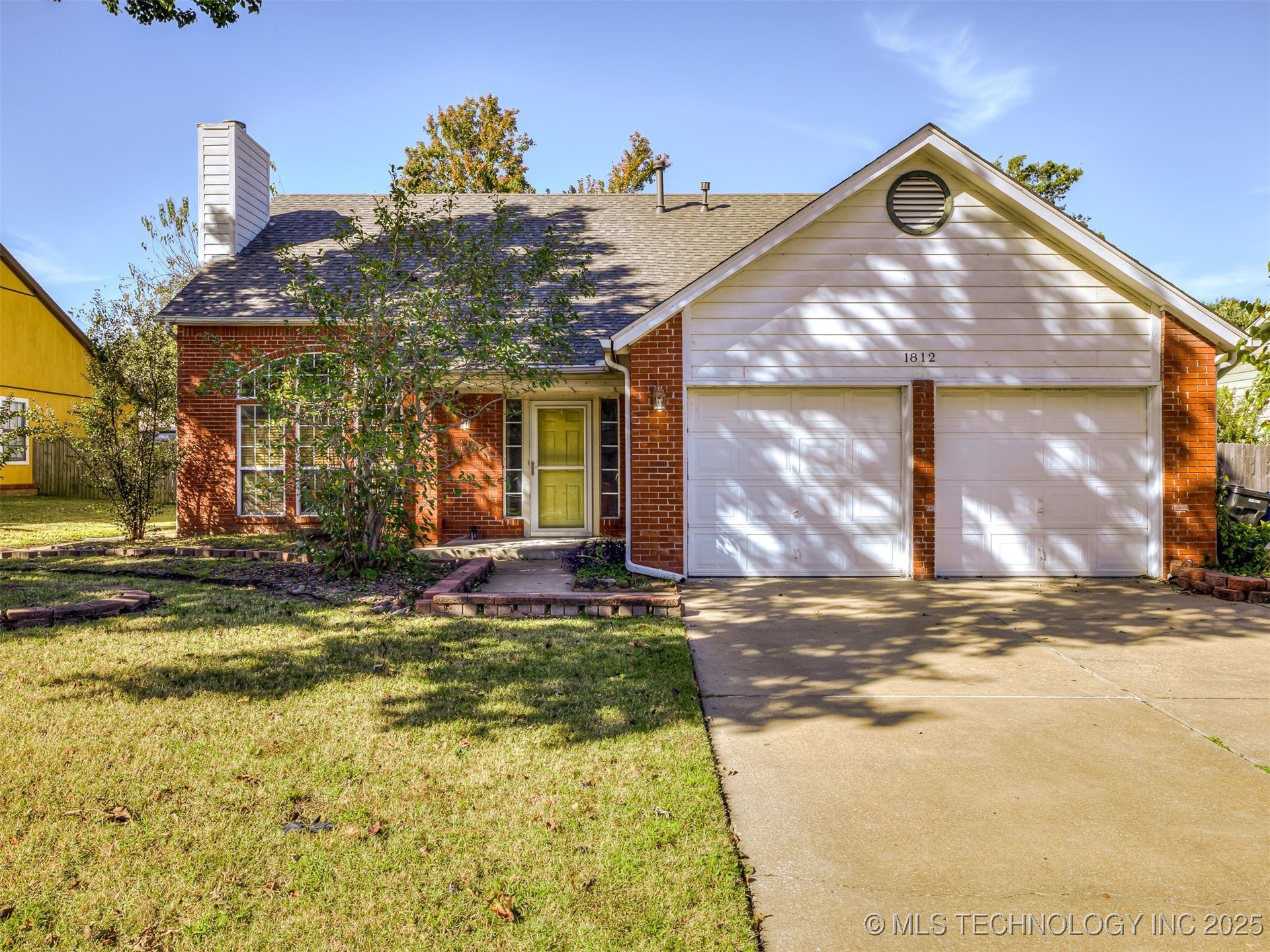 1812 S Gardenia Avenue Property Photo 3