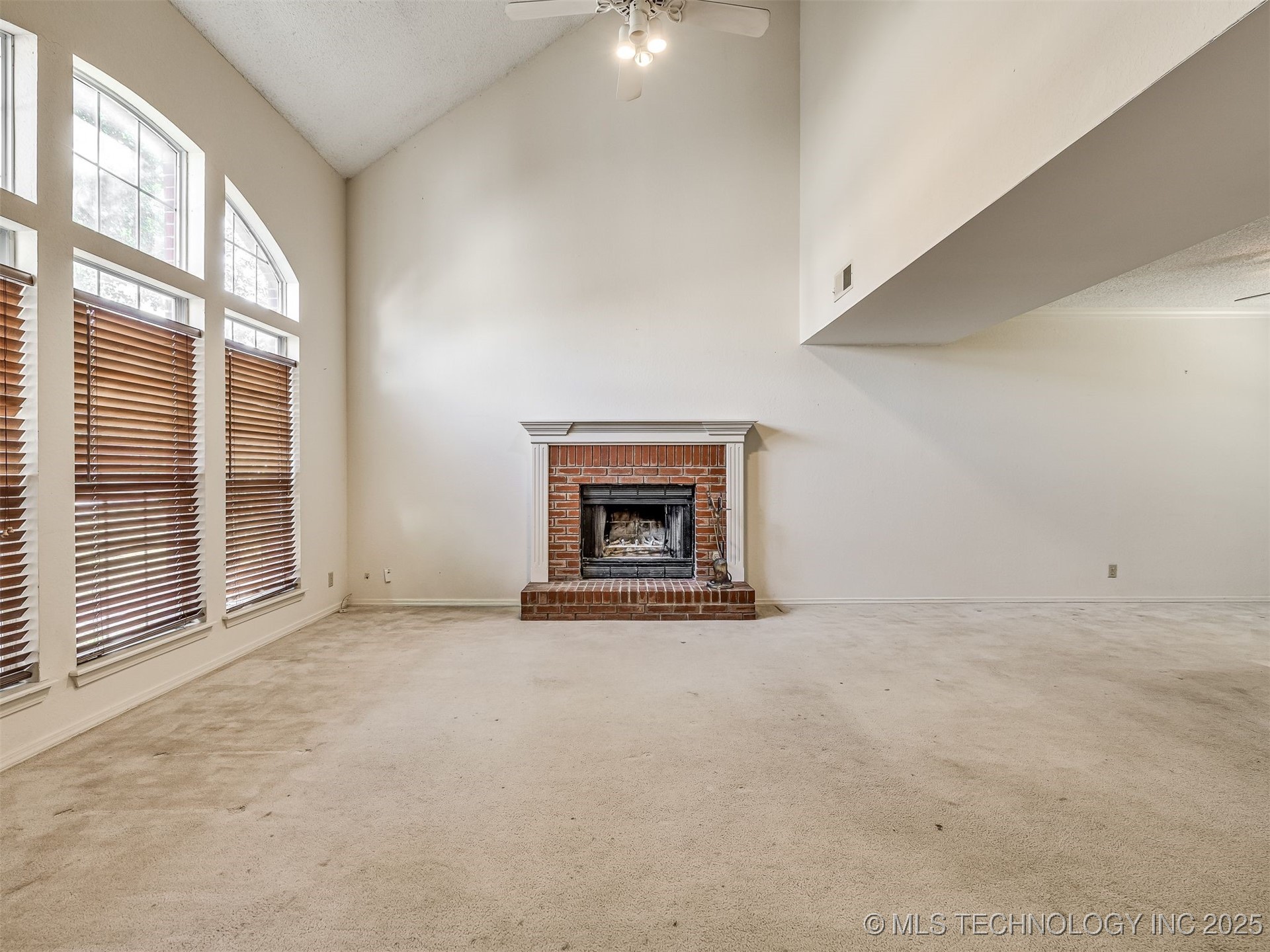 1812 S Gardenia Avenue Property Photo 12