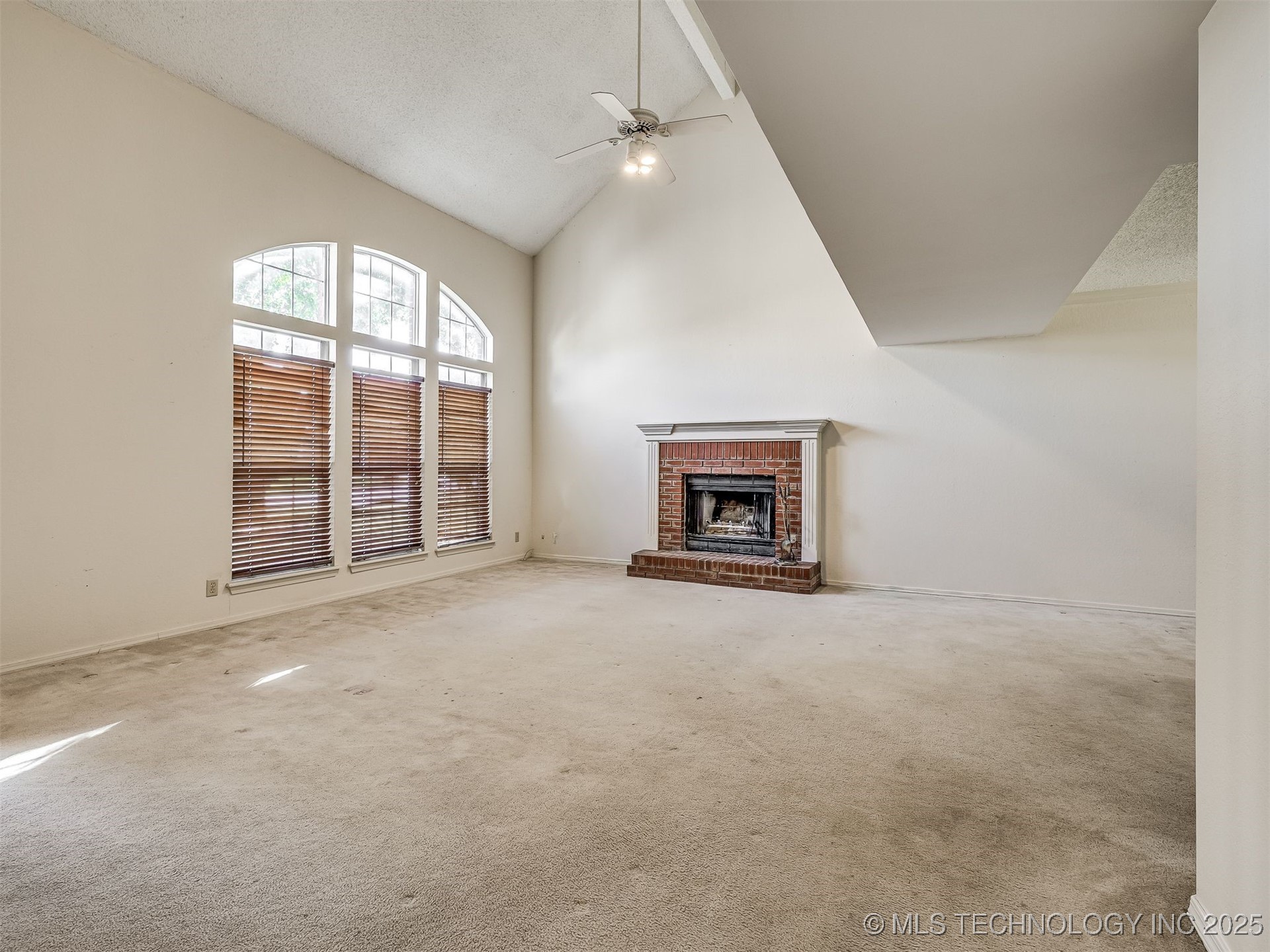 1812 S Gardenia Avenue Property Photo 13