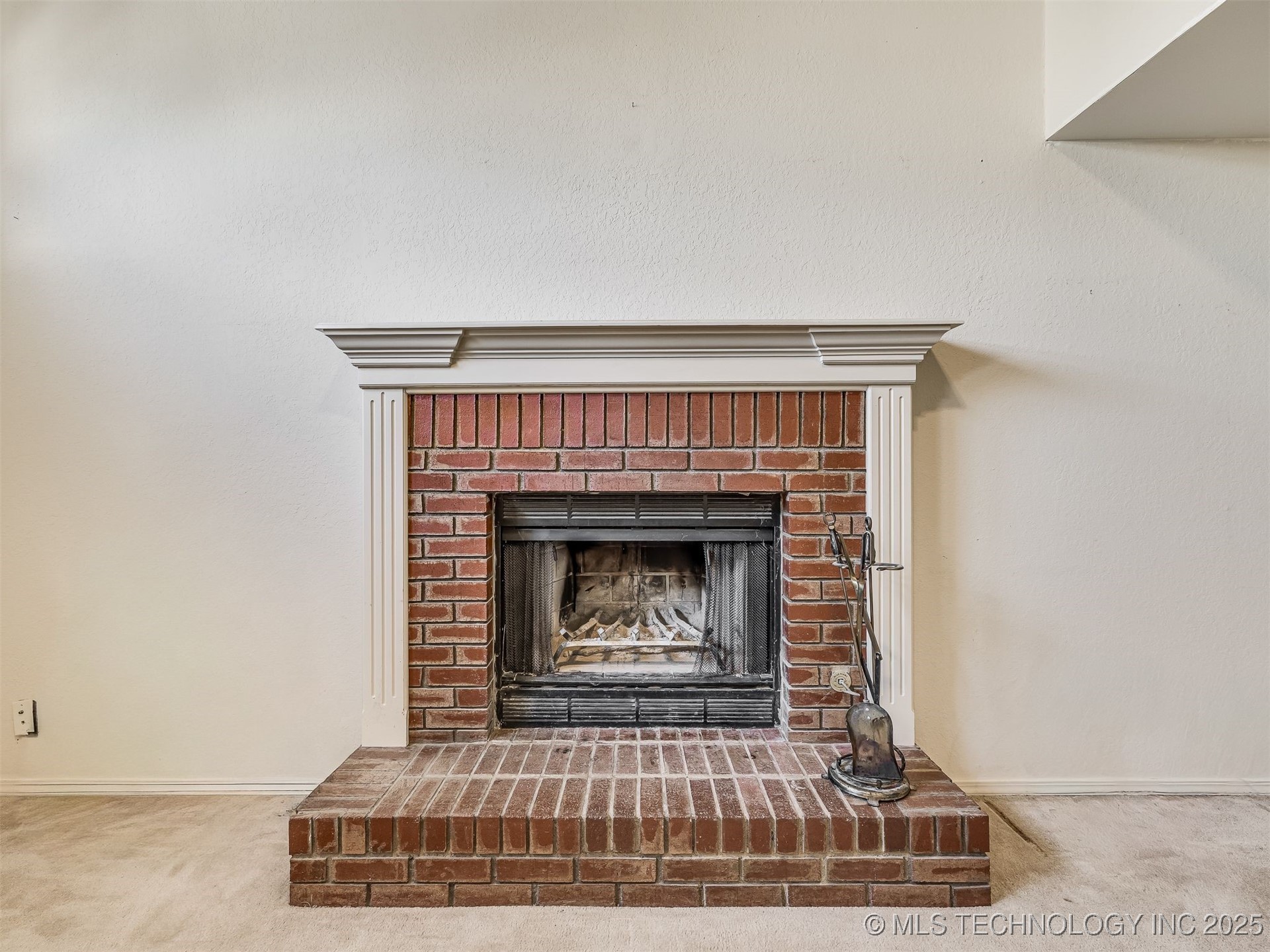 1812 S Gardenia Avenue Property Photo 15