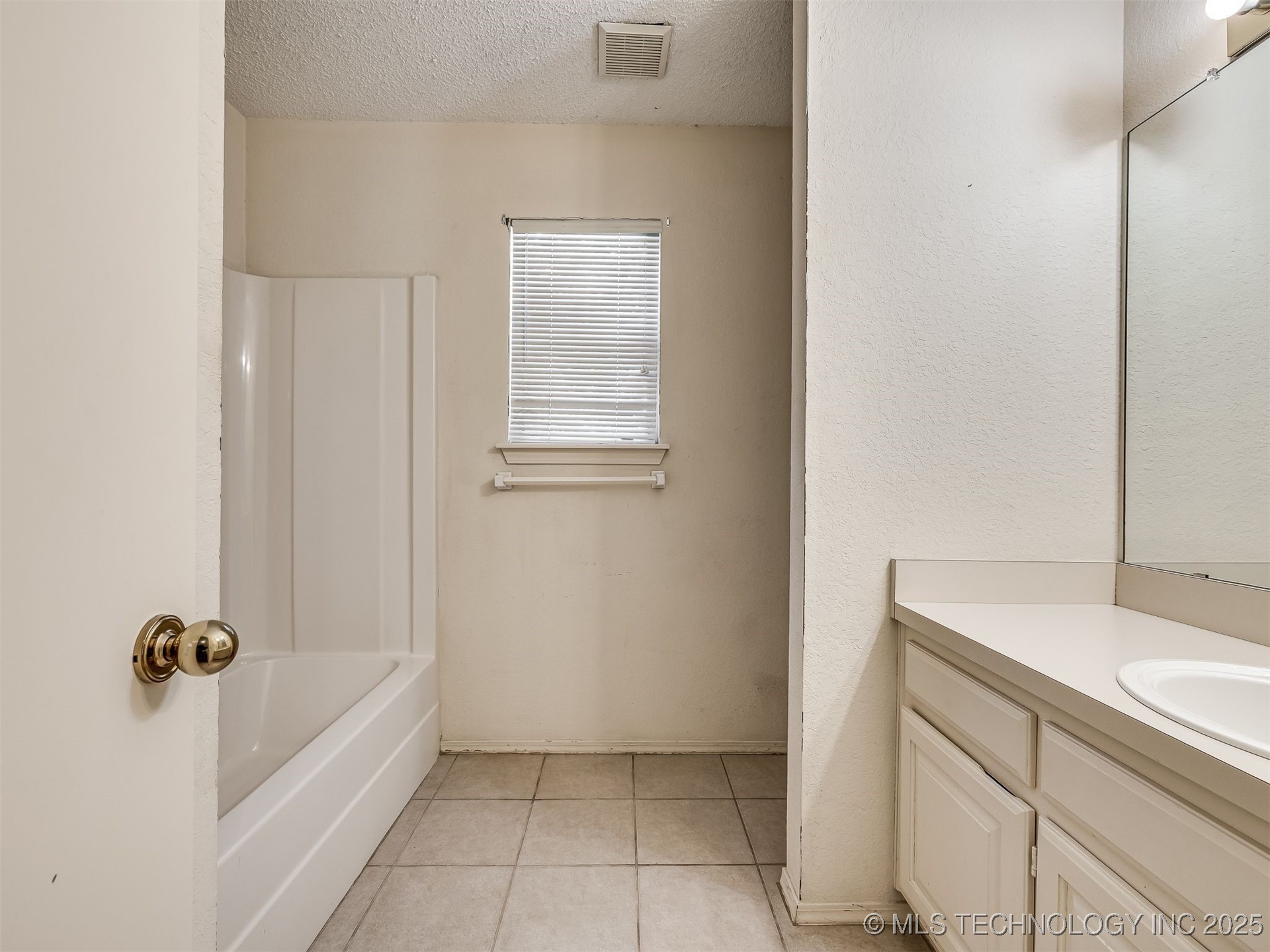 1812 S Gardenia Avenue Property Photo 53