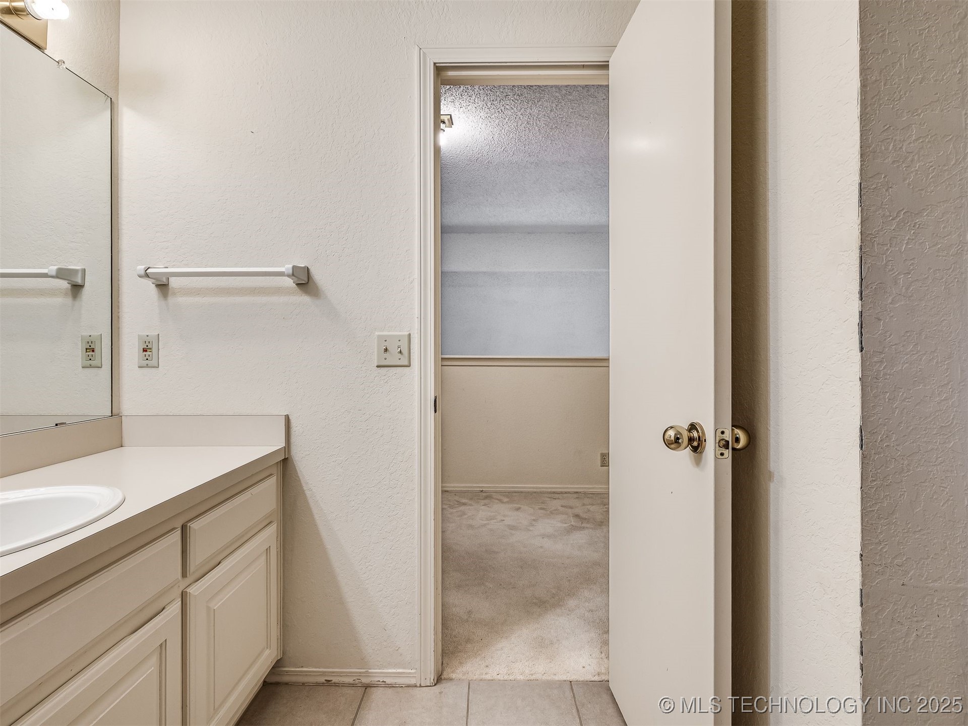 1812 S Gardenia Avenue Property Photo 55