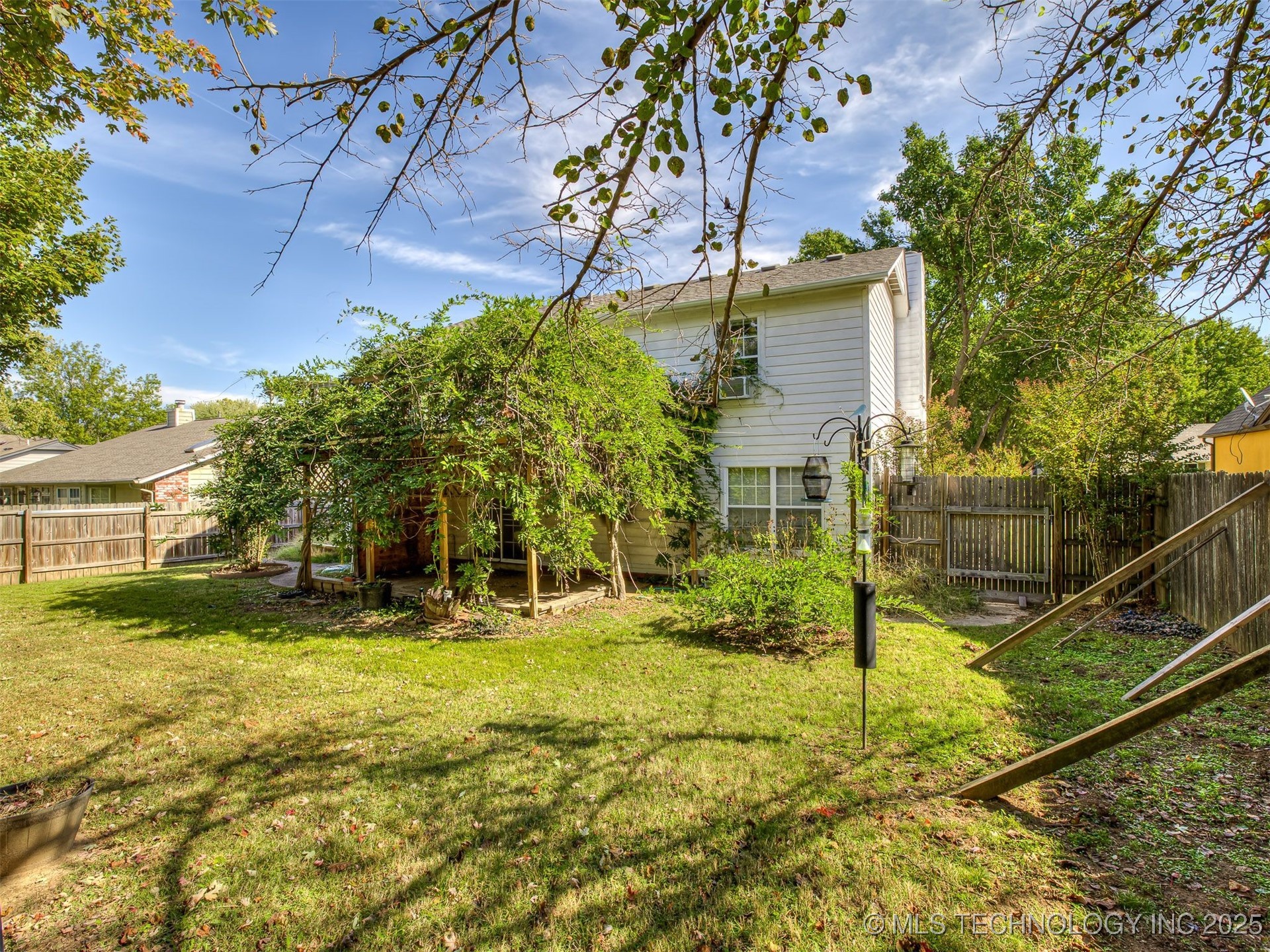 1812 S Gardenia Avenue Property Photo 63