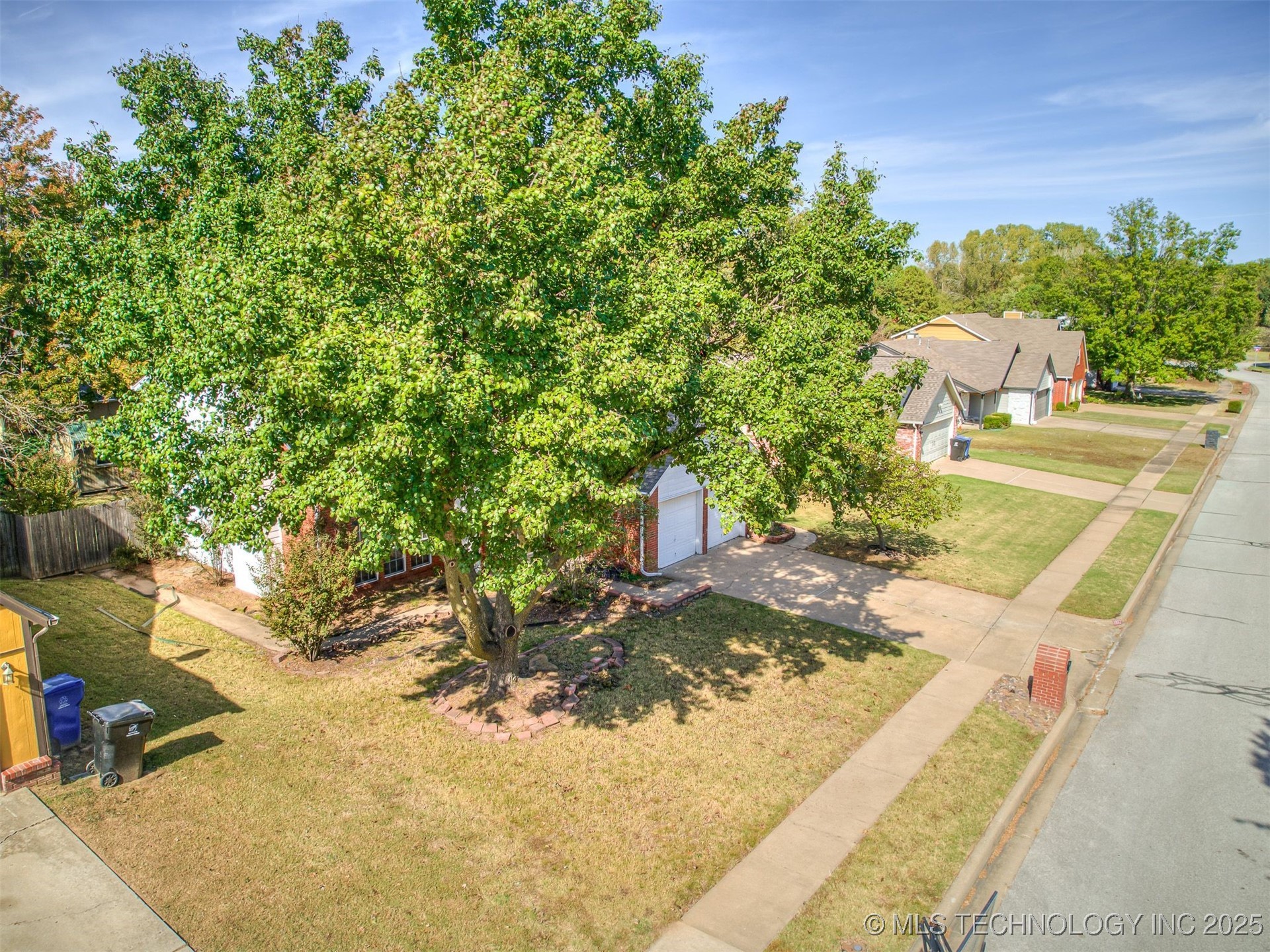 1812 S Gardenia Avenue Property Photo 71