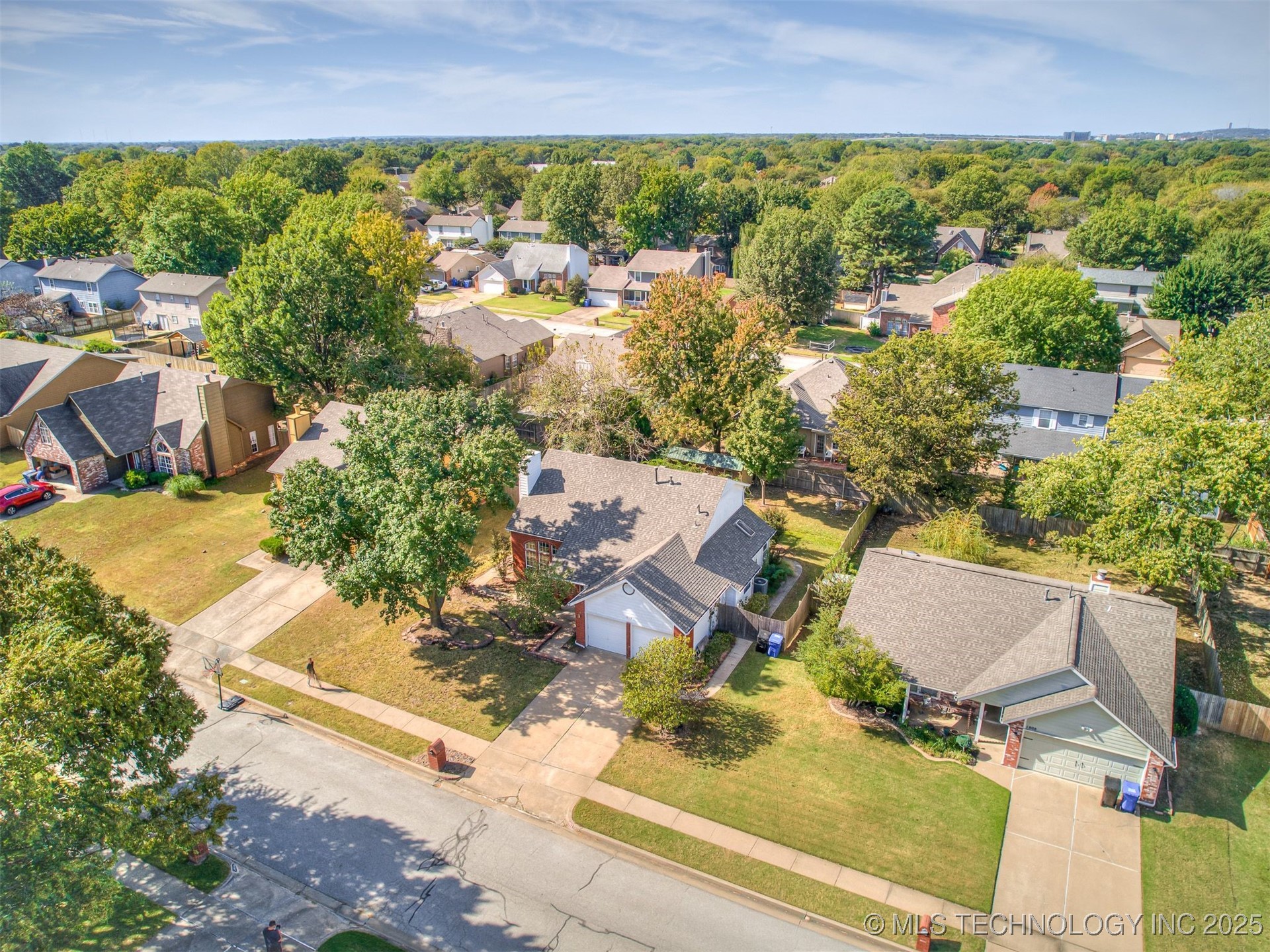 1812 S Gardenia Avenue Property Photo 73