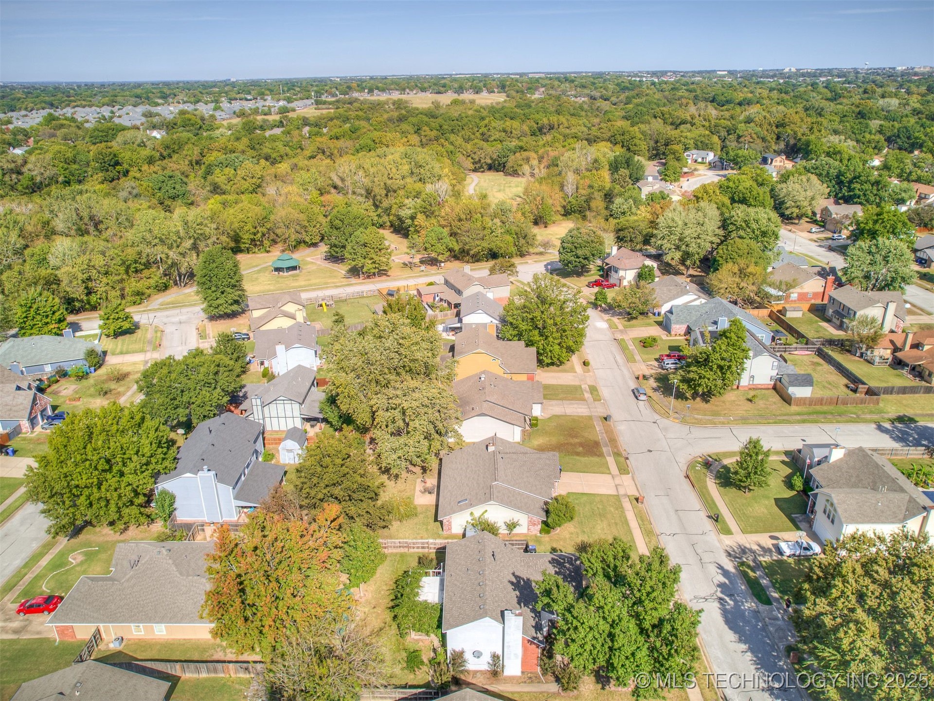 1812 S Gardenia Avenue Property Photo 81