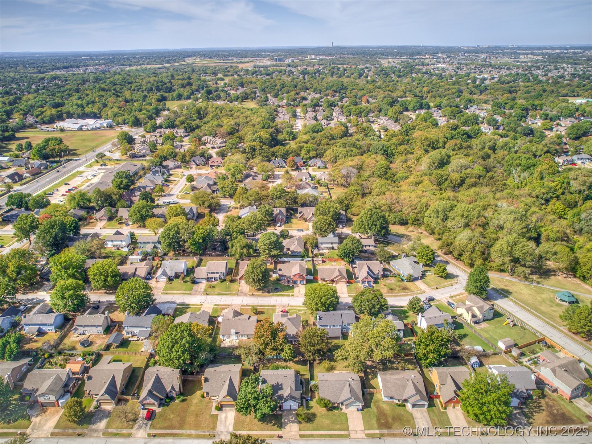 1812 S Gardenia Avenue Property Photo 88