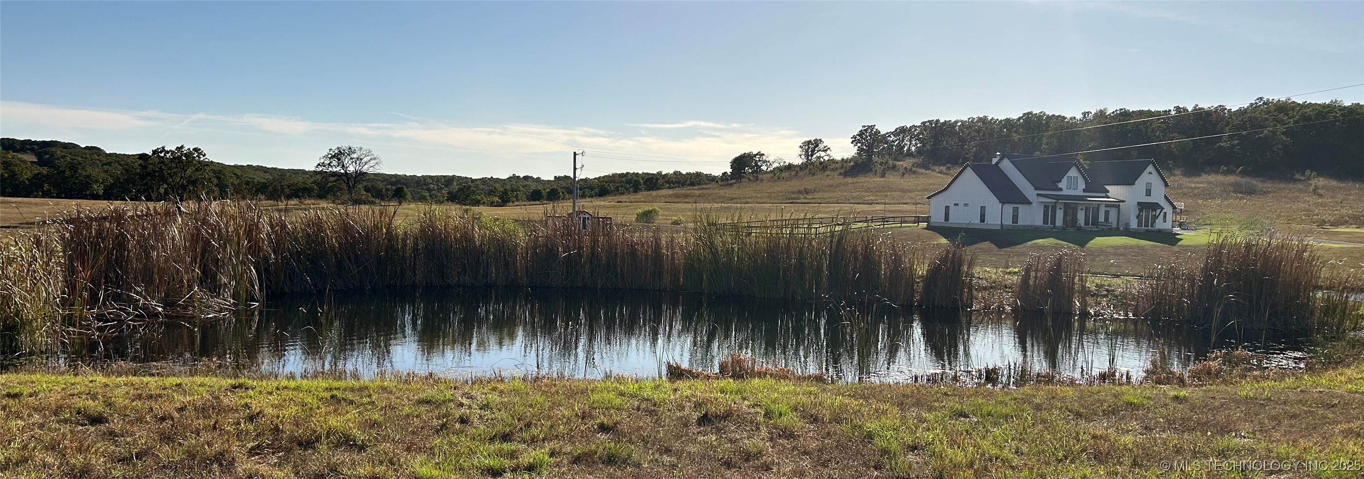 219 County Road 2280 Property Photo 5