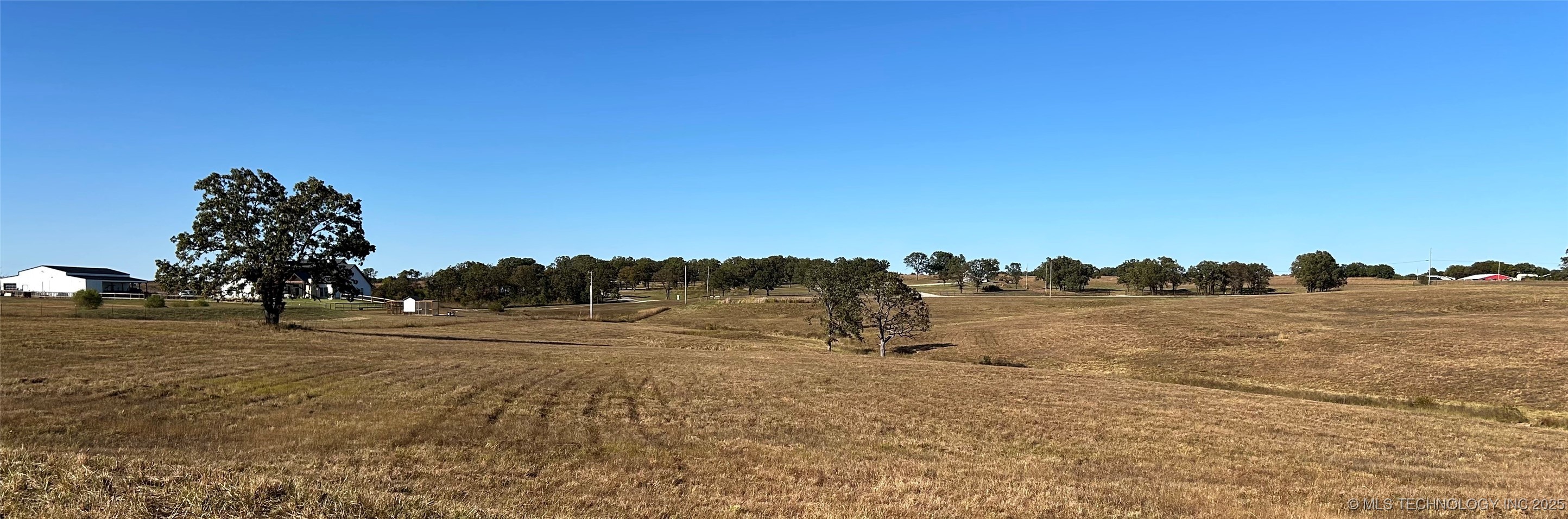 219 County Road 2280 Property Photo 17