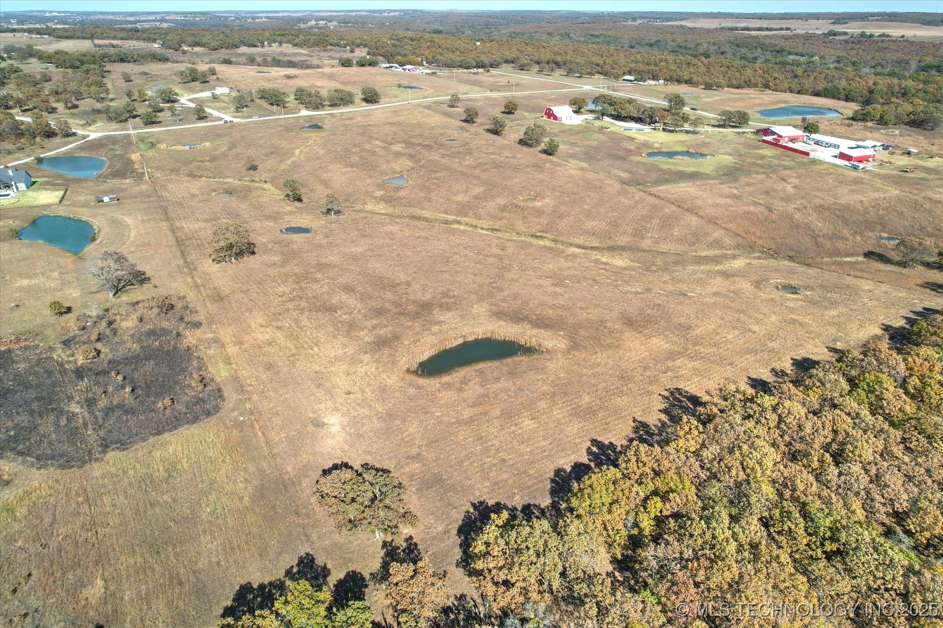 219 County Road 2280 Property Photo 23