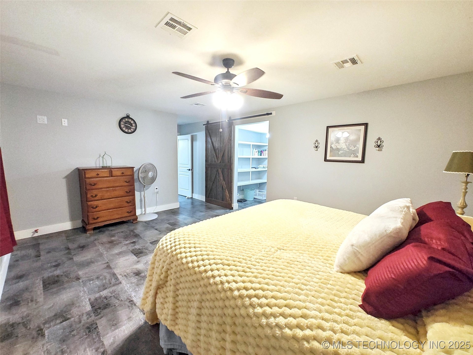 17648 W Grandview Road Property Photo 19