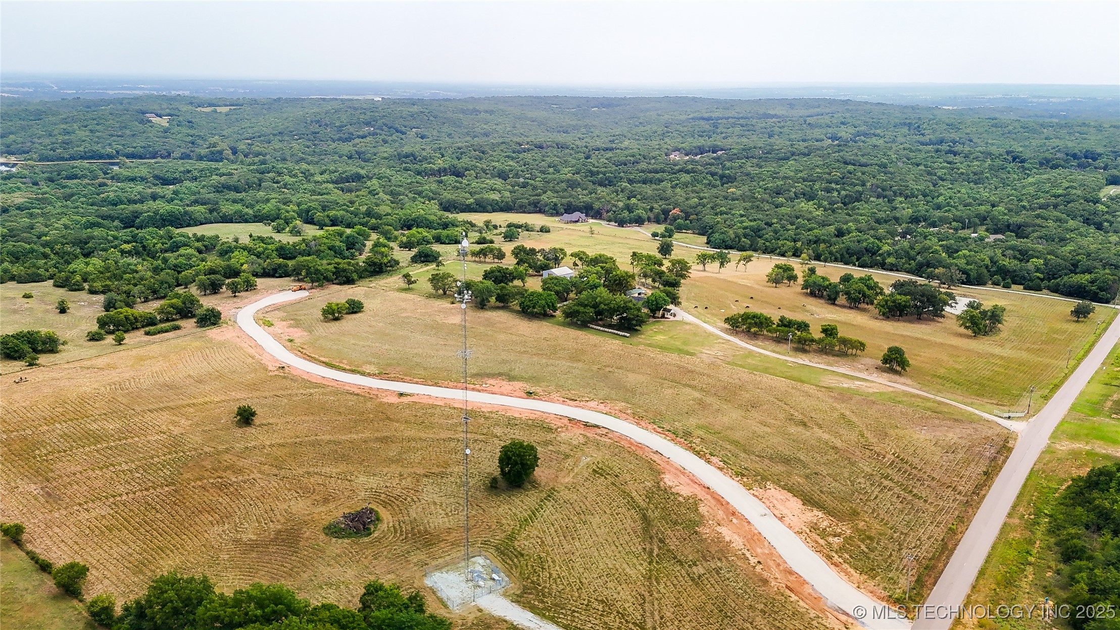 14096 County Road 1567 Property Photo 10