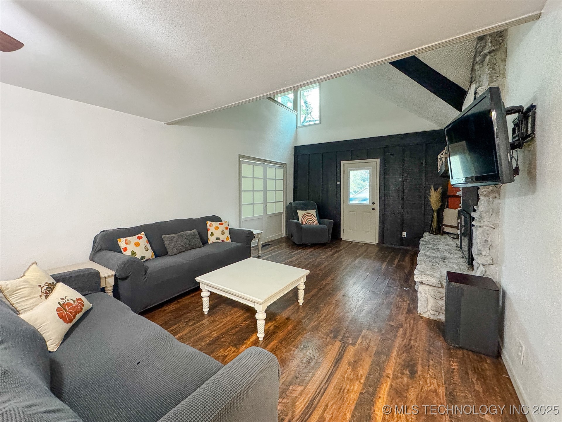 305 Wheeler Street Property Photo 11