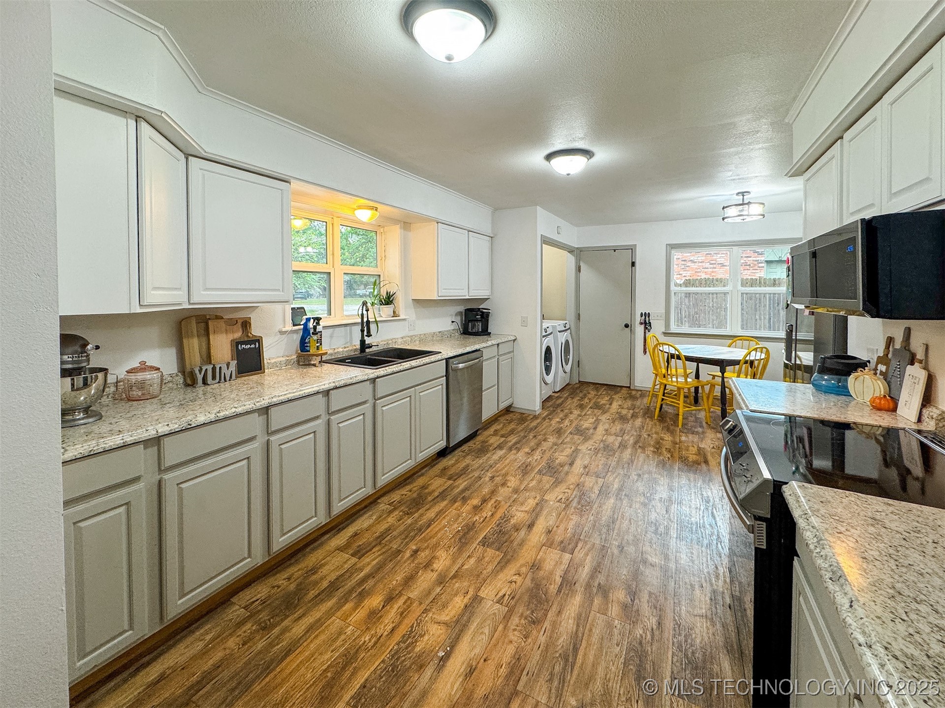 305 Wheeler Street Property Photo 17