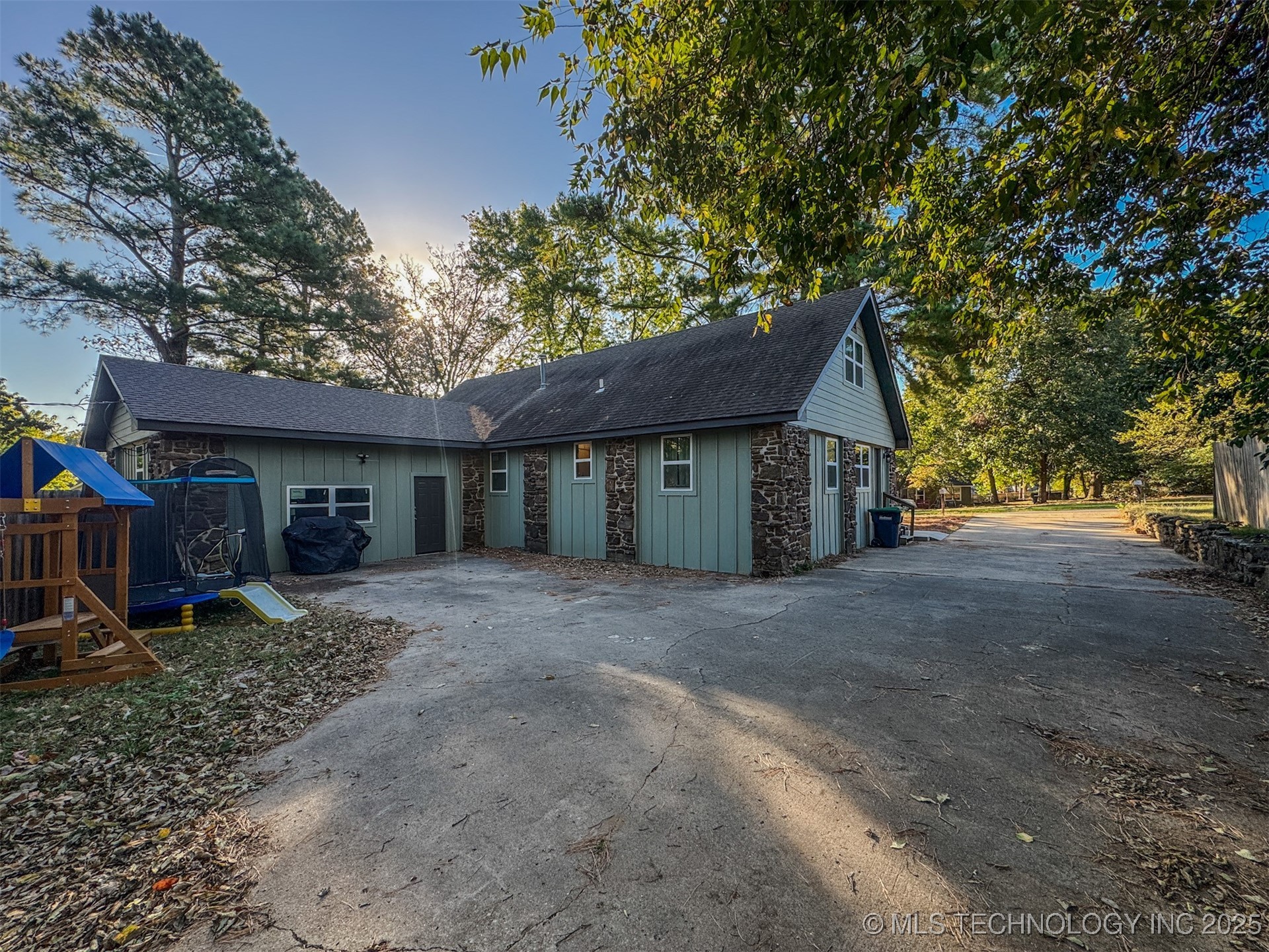 305 Wheeler Street Property Photo 77