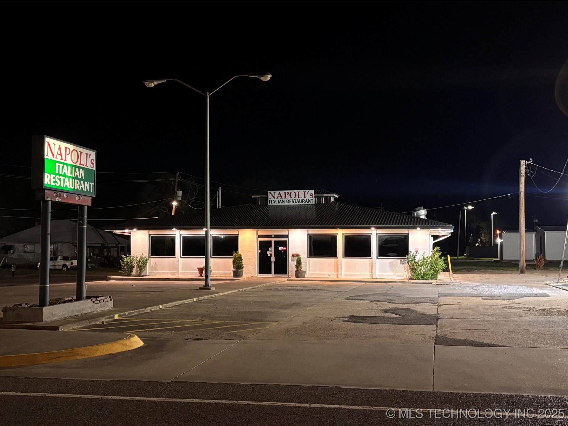 4 S Commerce Property Photo 1