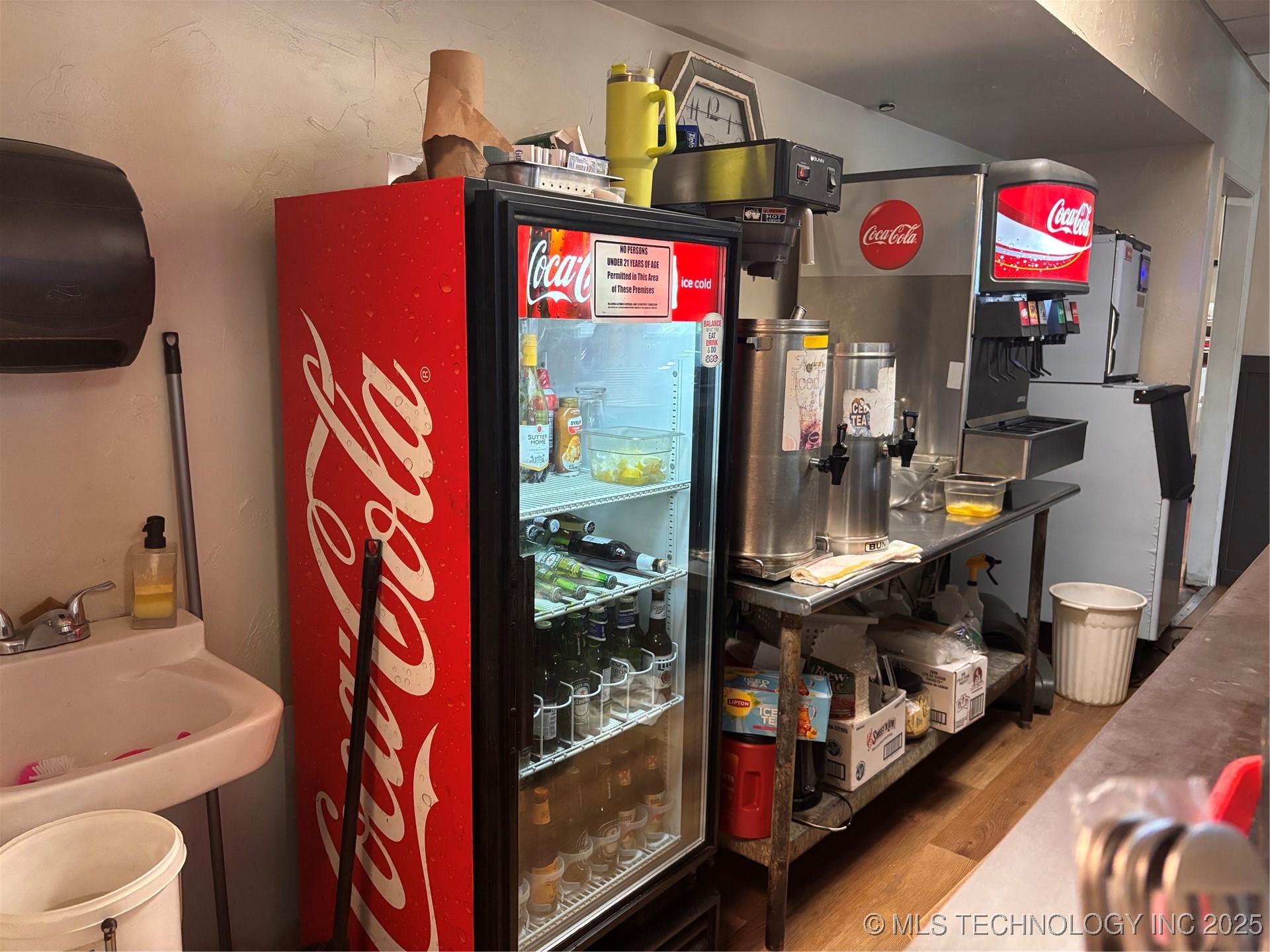 4 S Commerce Property Photo 14