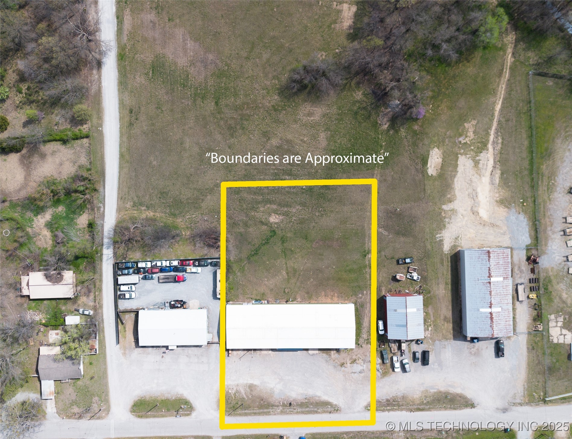 415 N Maple Street Property Photo 6