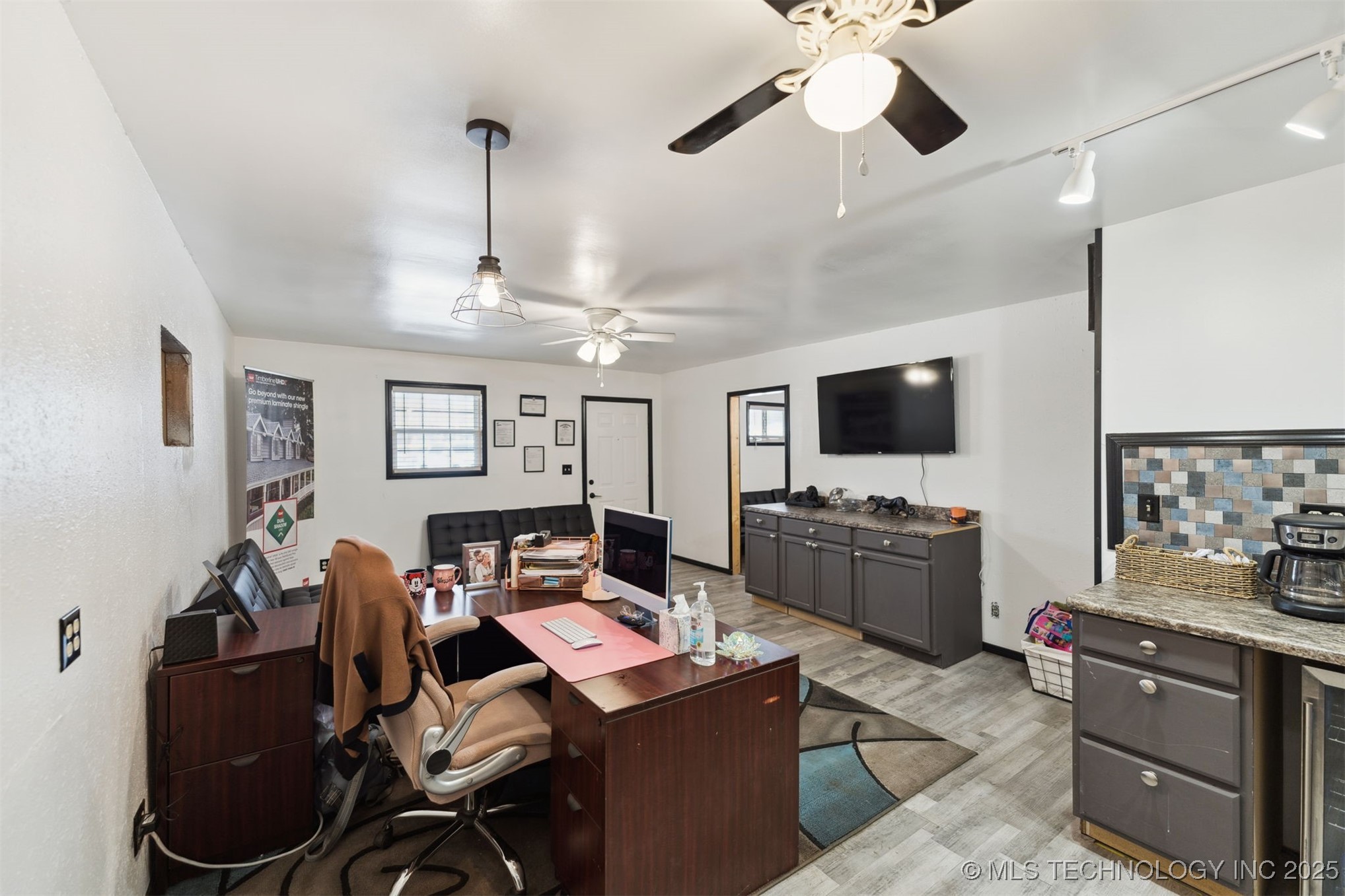 415 N Maple Street Property Photo 8