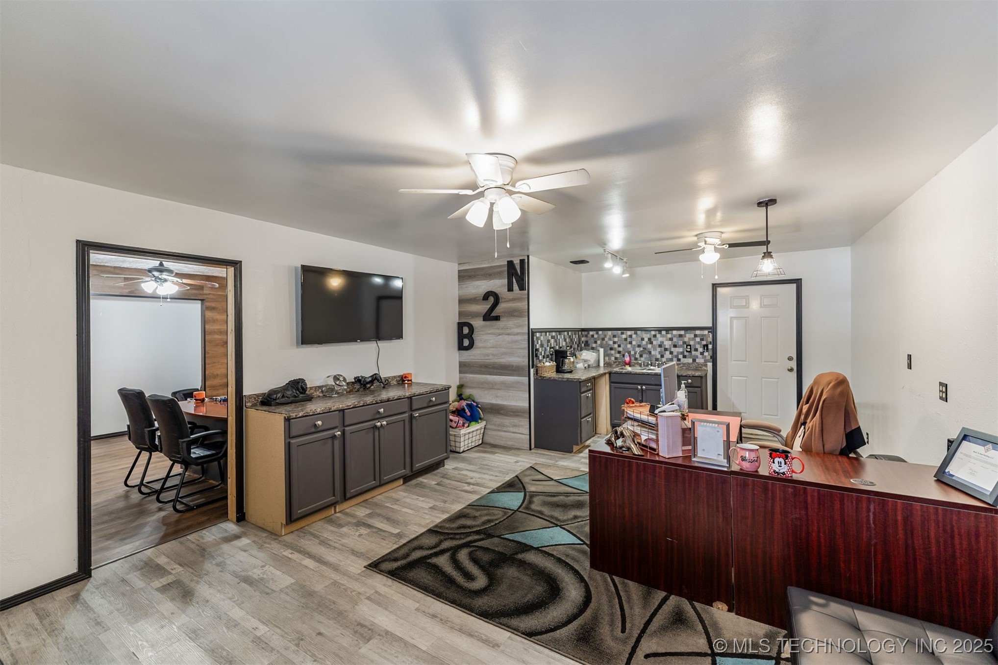 415 N Maple Street Property Photo 9