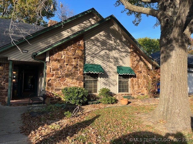 2400 W Gary Street Property Photo 28