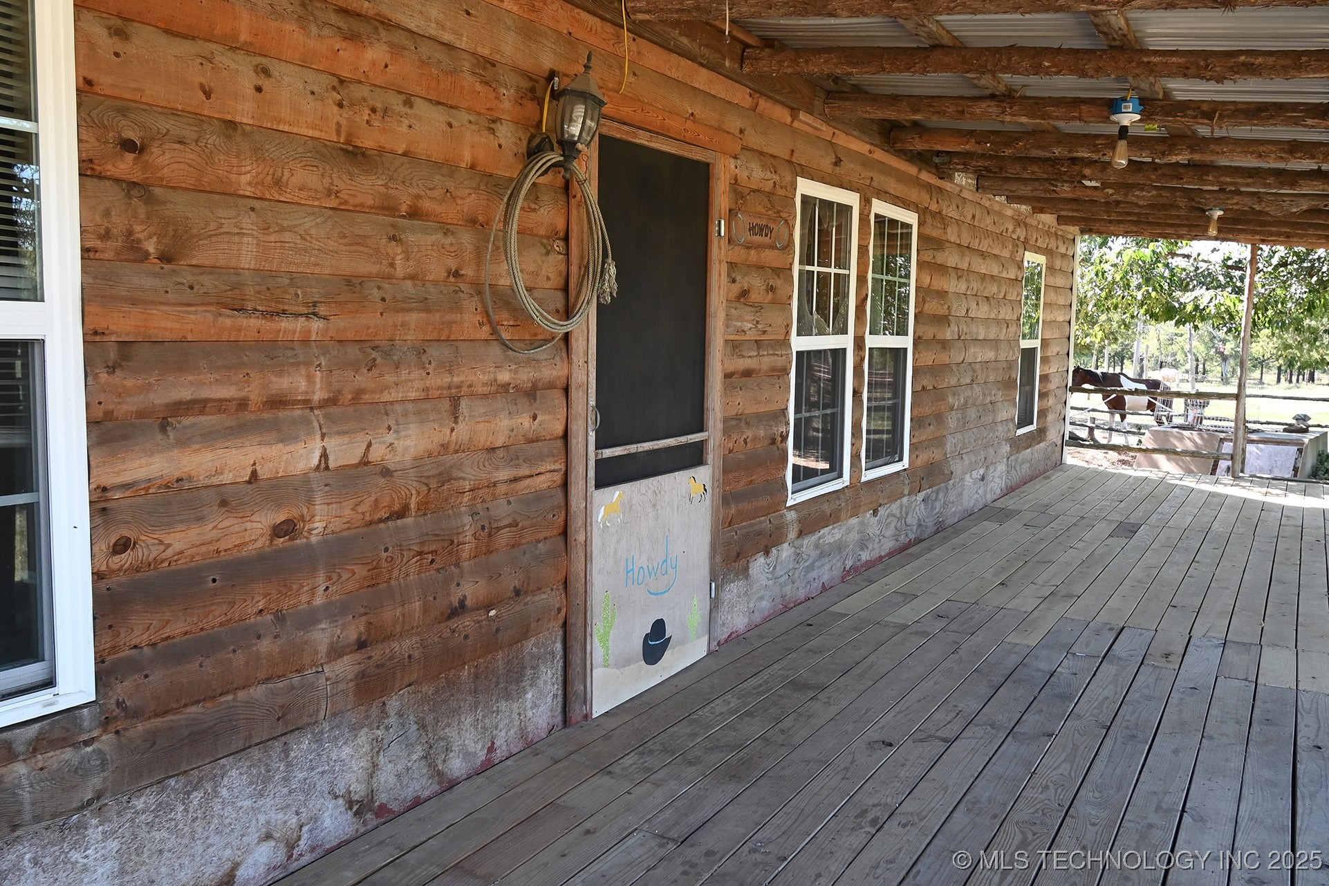 446872 E 1011 Road Property Photo 3